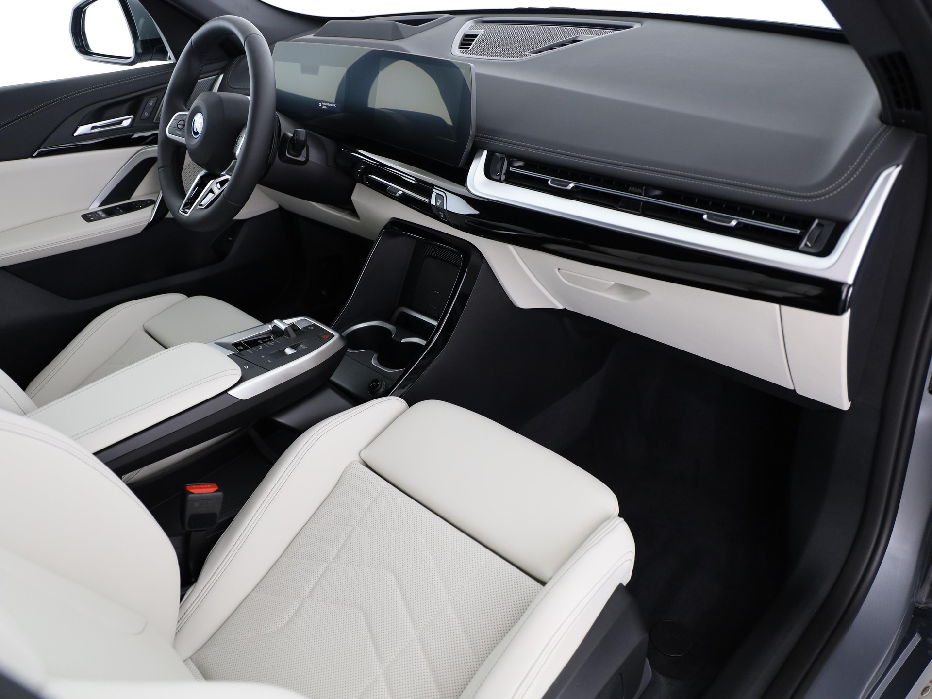 BMW X1 30e xDrive-image-14