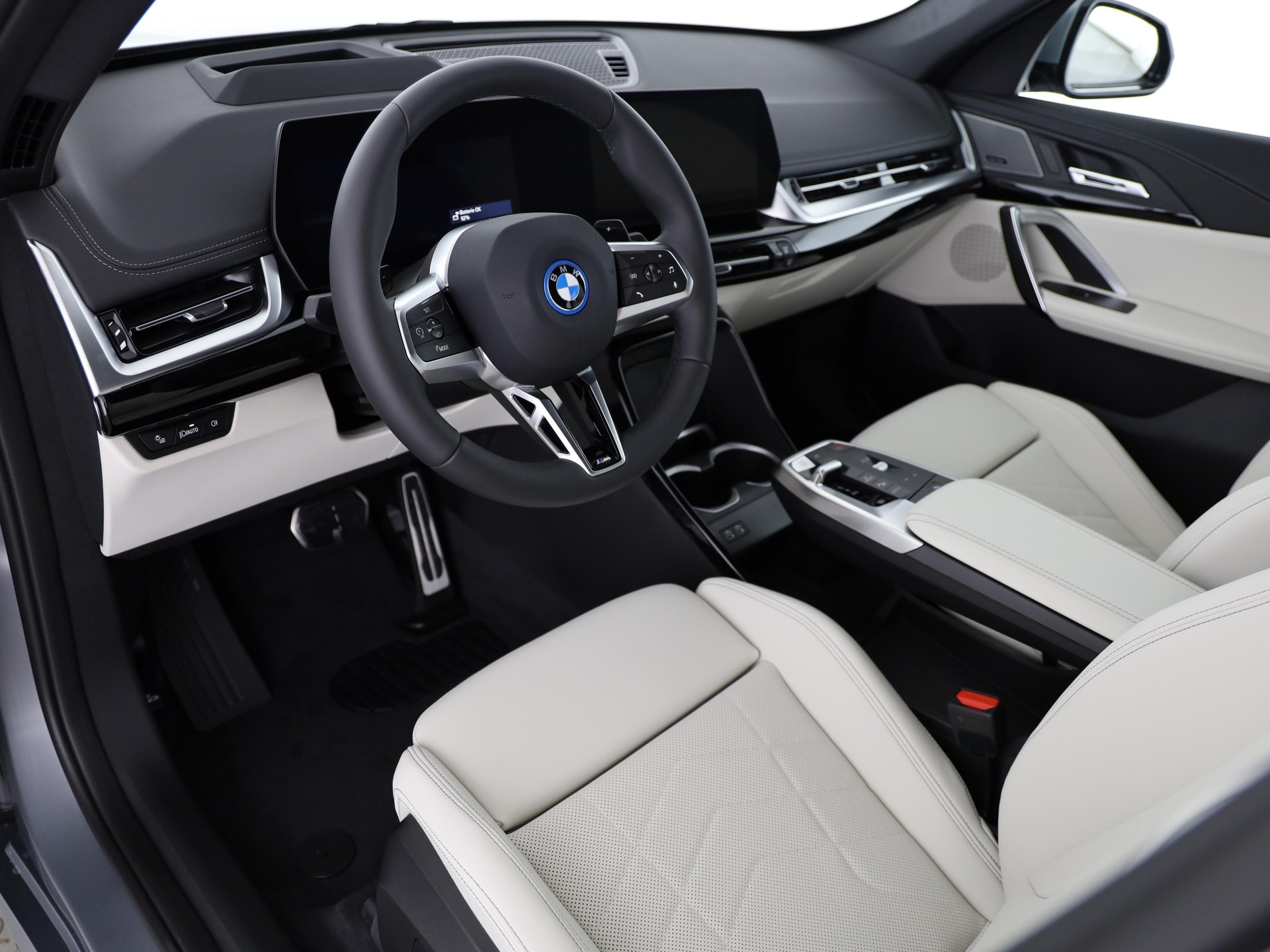 BMW X1 30e xDrive-image-8