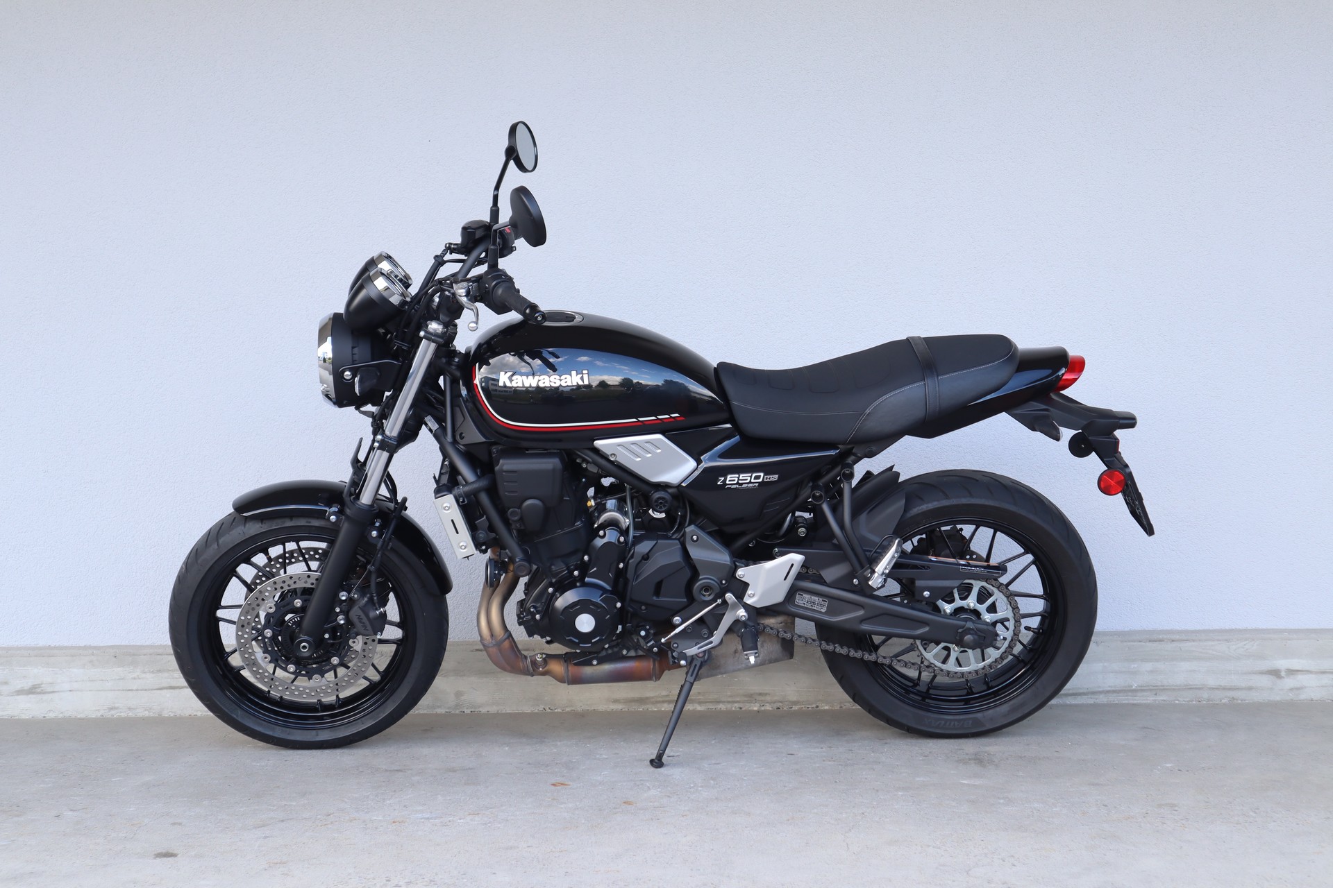KAWASAKI Z 650 RS-showroom-element-3