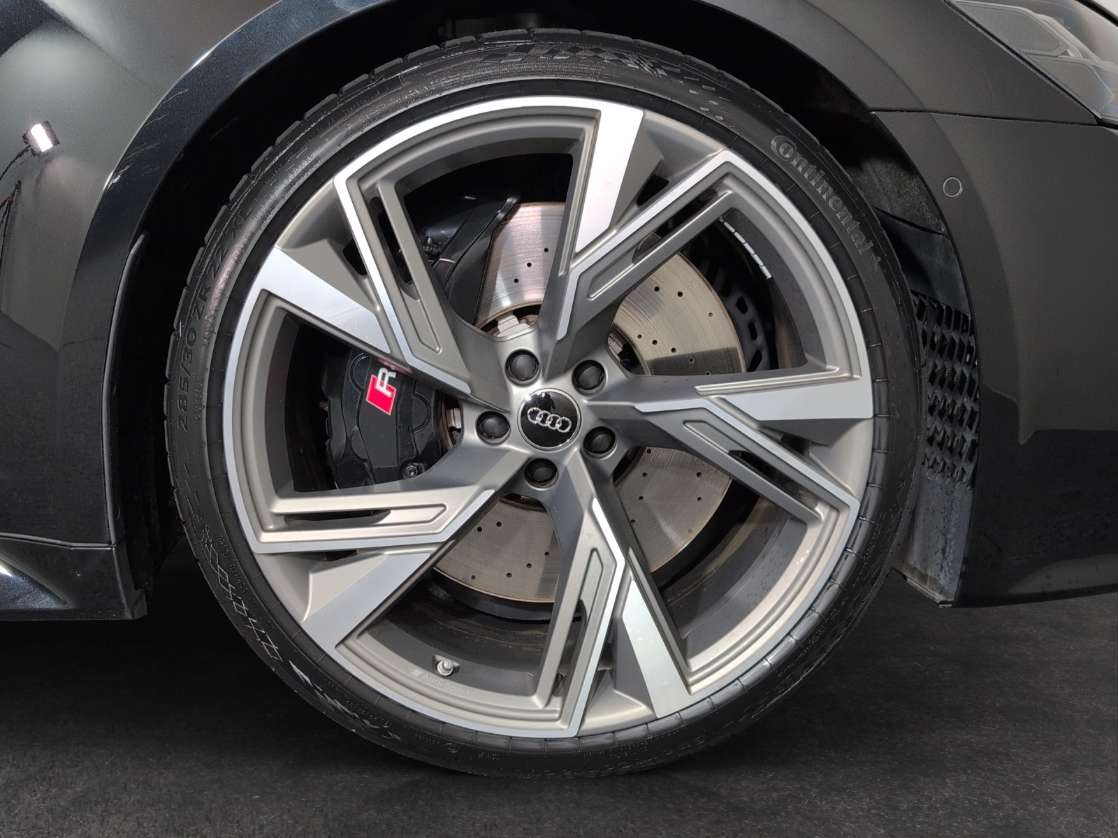 AUDI RS6 Avant 4.0 TFSI V8 quattro-image-4