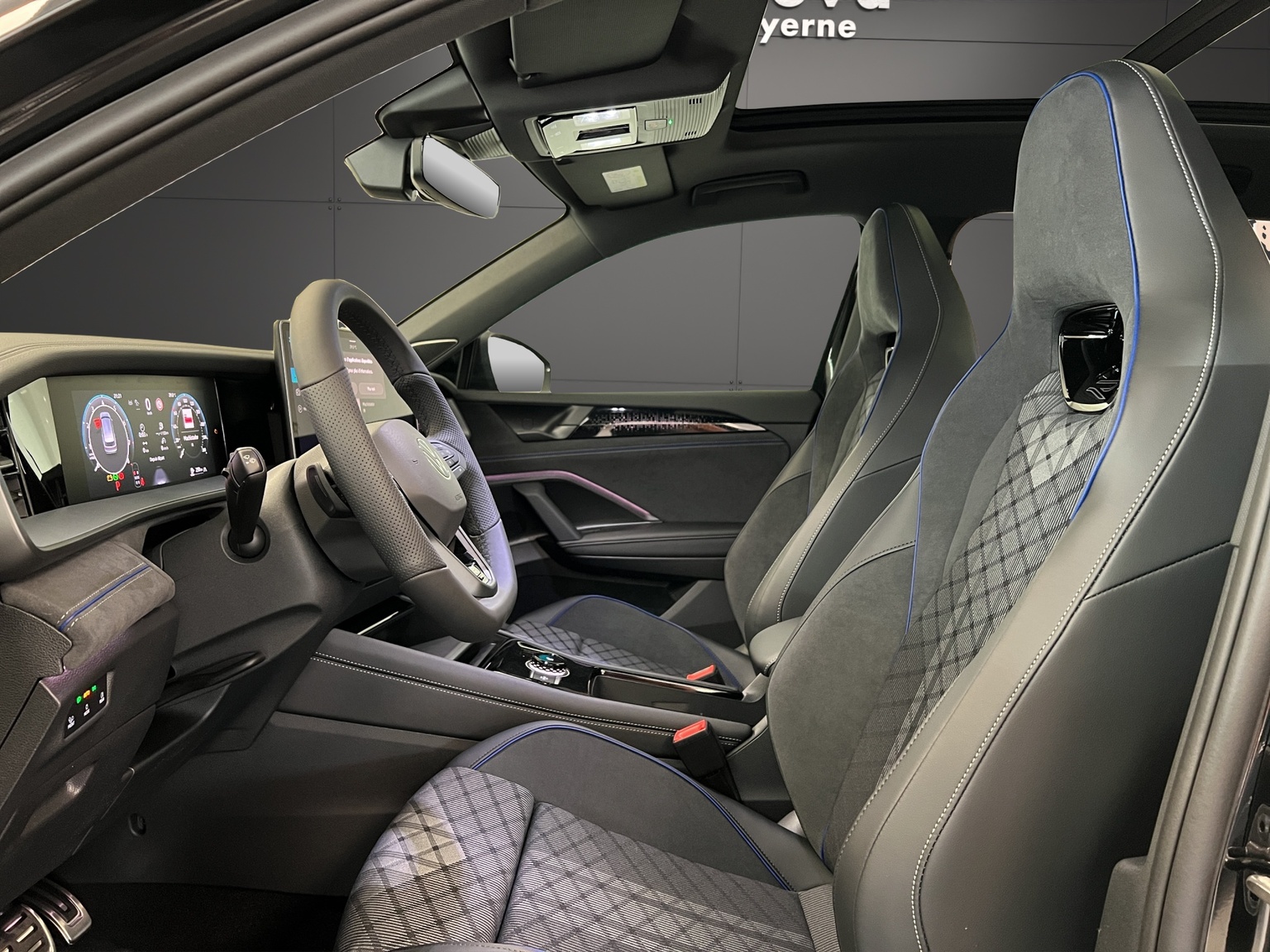 VW Tayron 2.0 TSI R-Line United DSG 4Motion-image-5
