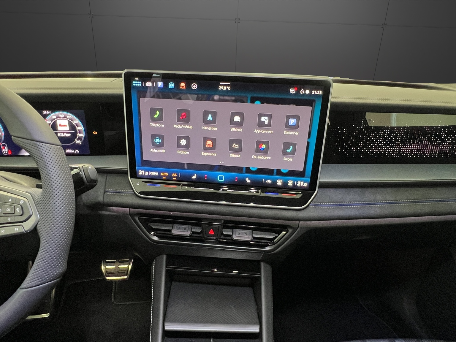 VW Tayron 2.0 TSI R-Line United DSG 4Motion-image-9