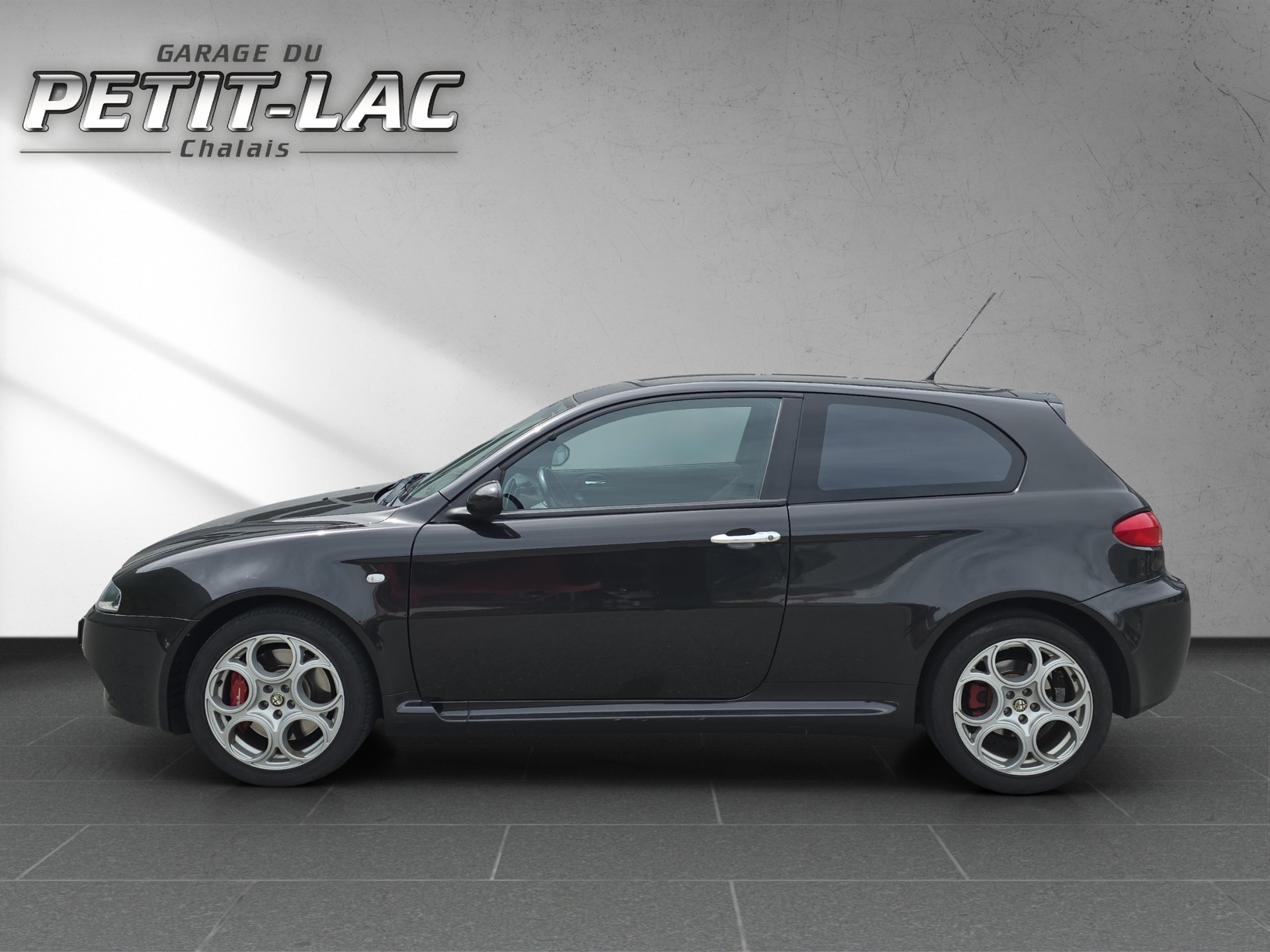 ALFA ROMEO 147 3.2 GTA-image-15