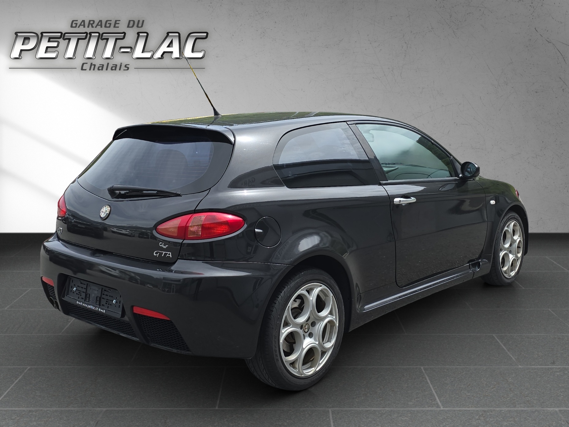 ALFA ROMEO 147 3.2 GTA-image-2