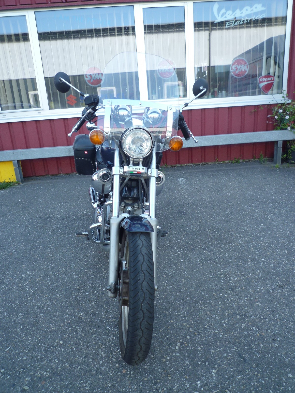 YAMAHA XV 750 Virago-image-3