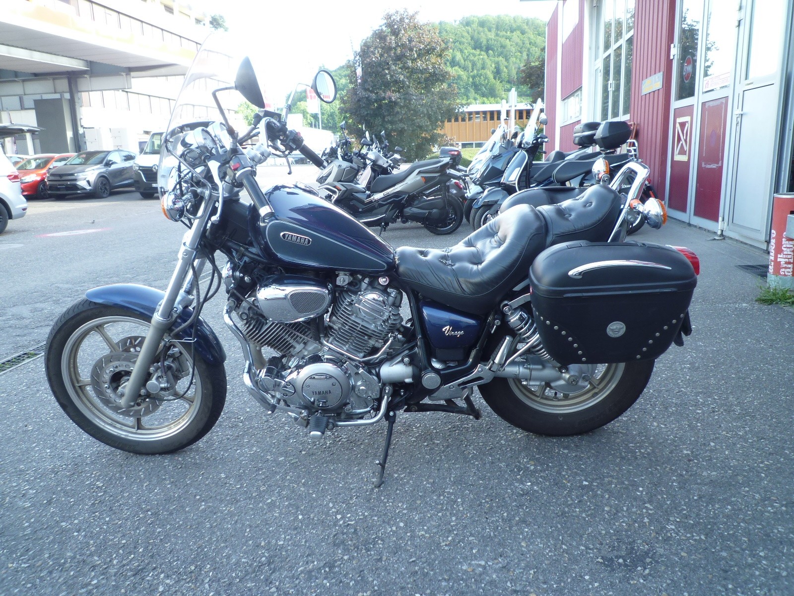 YAMAHA XV 750 Virago-image-1