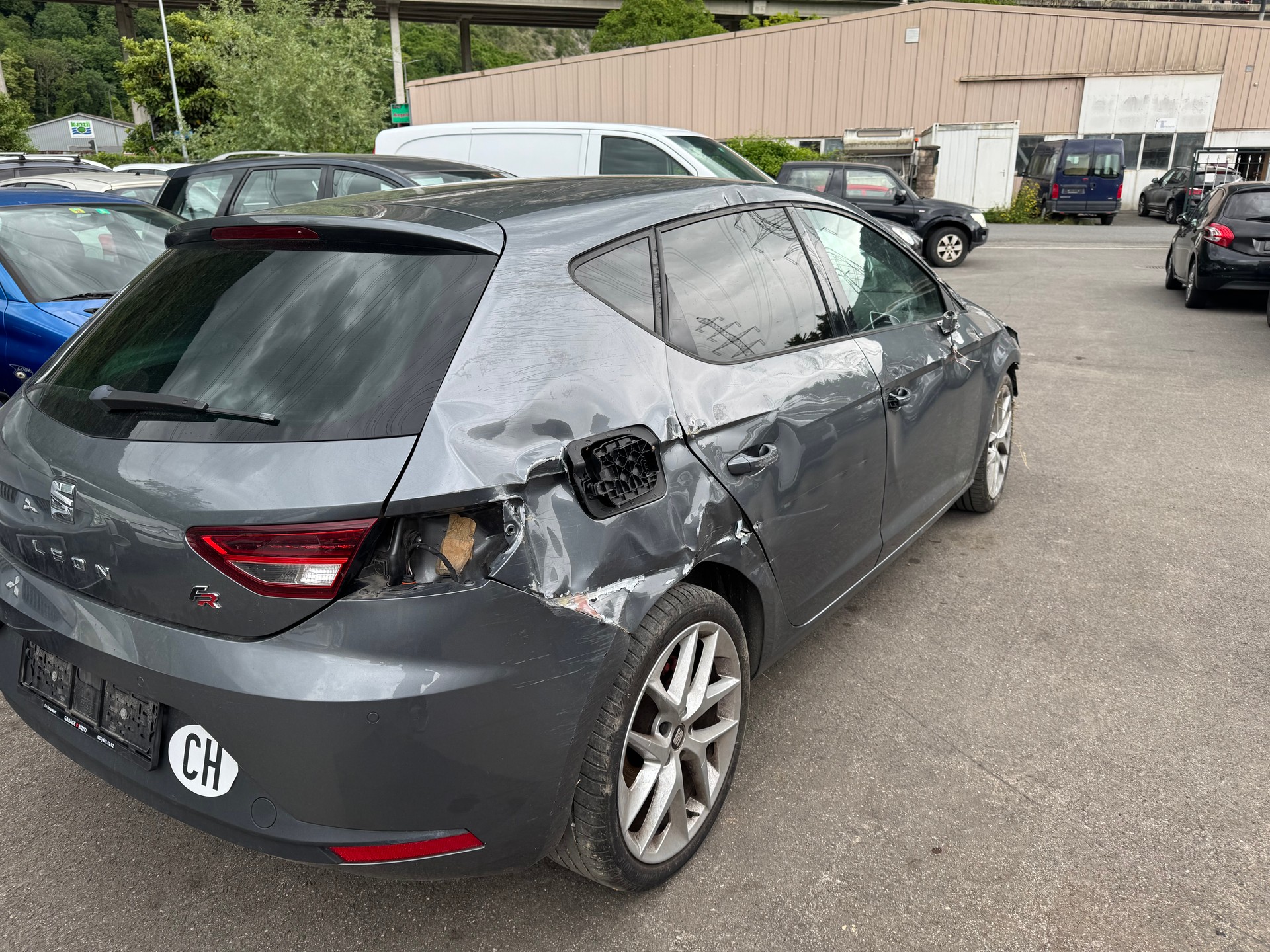 SEAT LEON-image-5