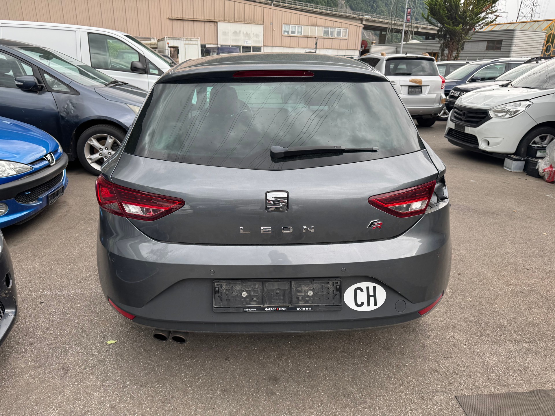 SEAT LEON-image-2