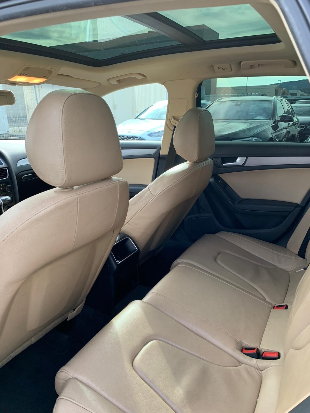 AUDI A4 Avant 2.0 TDI quattro S-tronic Automat (Klimatronik * Alufelgen * Sensoren * Multilenkrad * Panorama * Leder * BO5)-image-15