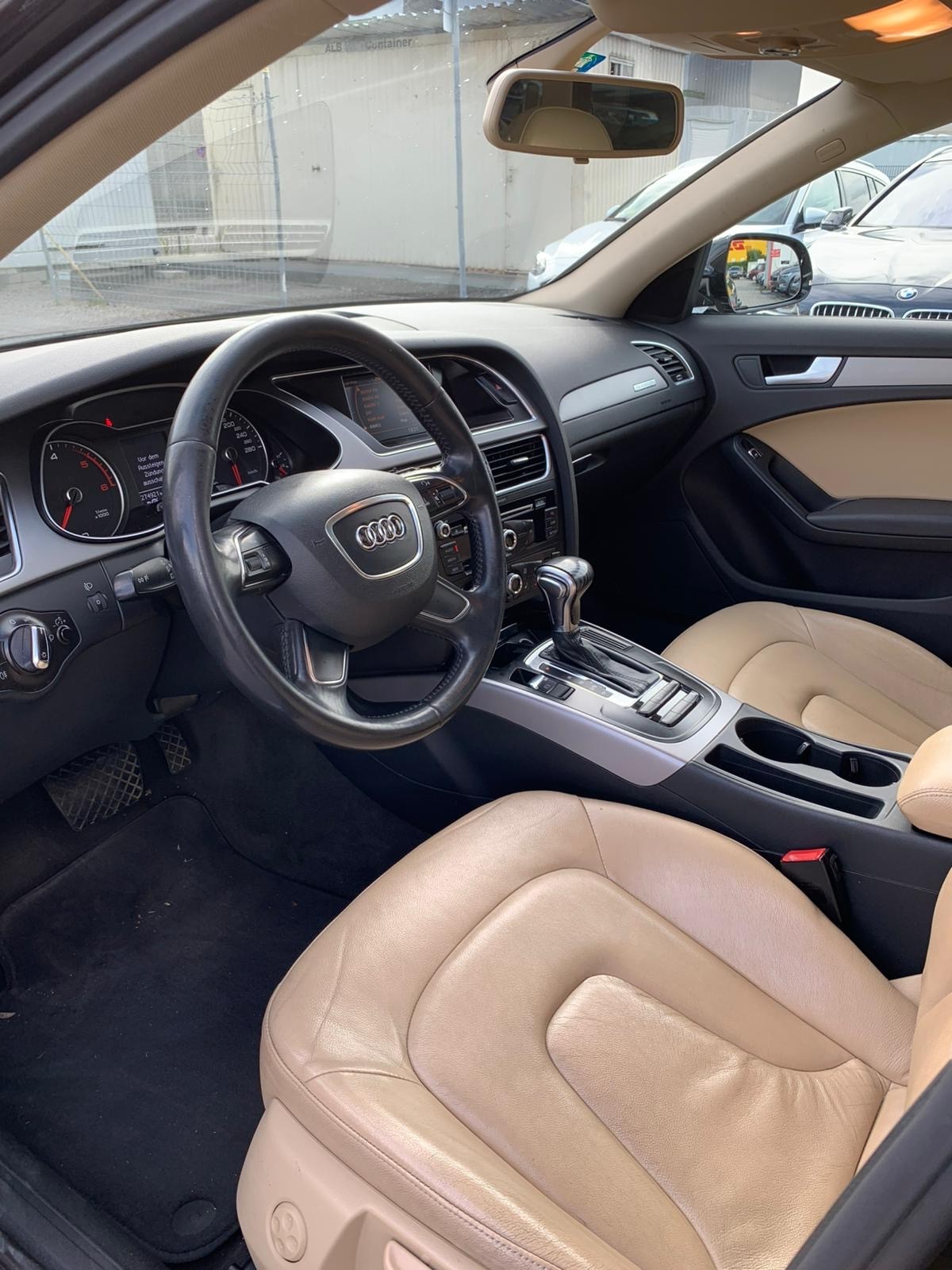 AUDI A4 Avant 2.0 TDI quattro S-tronic Automat (Klimatronik * Alufelgen * Sensoren * Multilenkrad * Panorama * Leder * BO5)-image-12