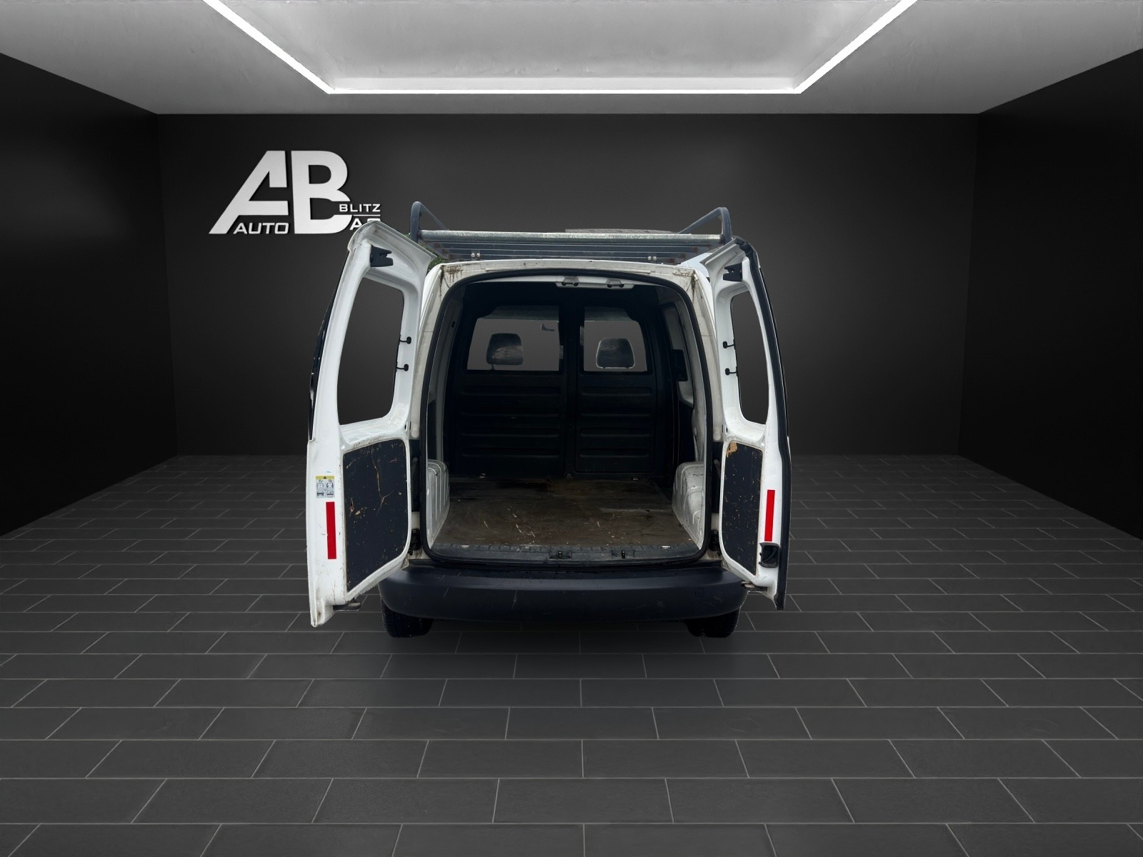 VW Caddy 2.0 TDI 4Motion-image-11