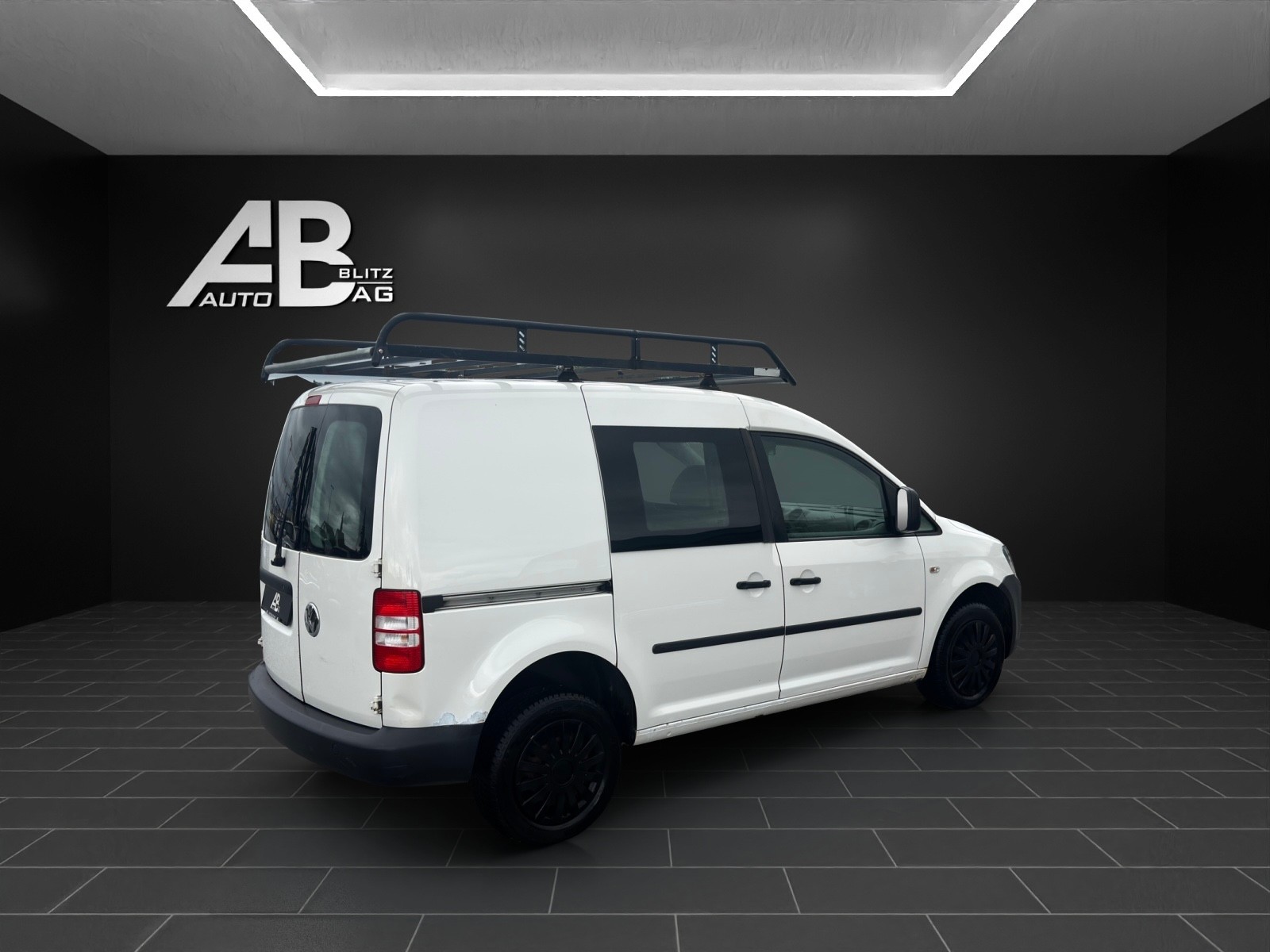 VW Caddy 2.0 TDI 4Motion-image-4