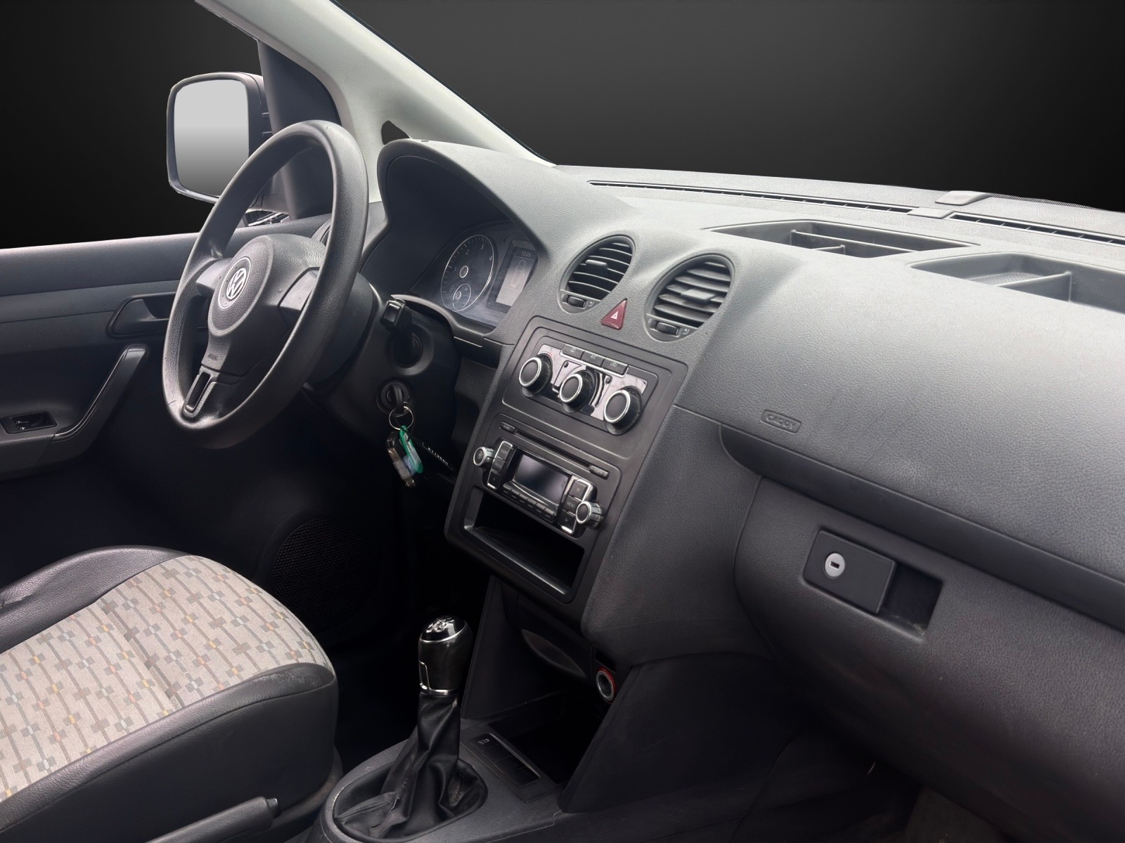 VW Caddy 2.0 TDI 4Motion-image-9