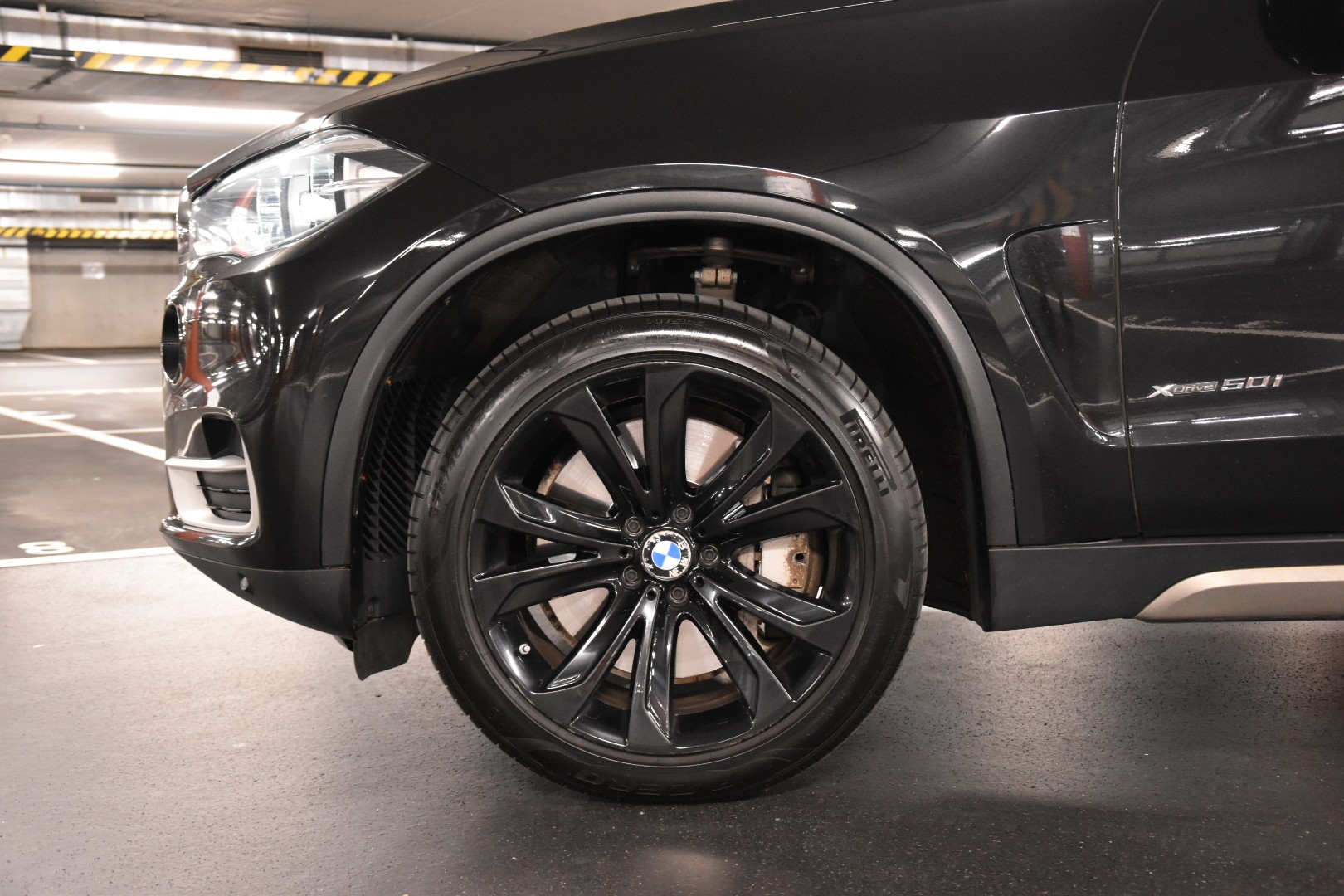 BMW X5 xDrive 50i Steptronic *** INDIVIDUAL ***-image-2