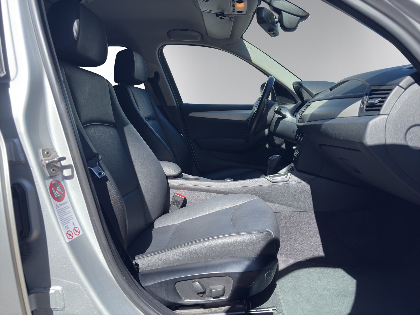 BMW X1 xDrive 25i Steptronic-image-12