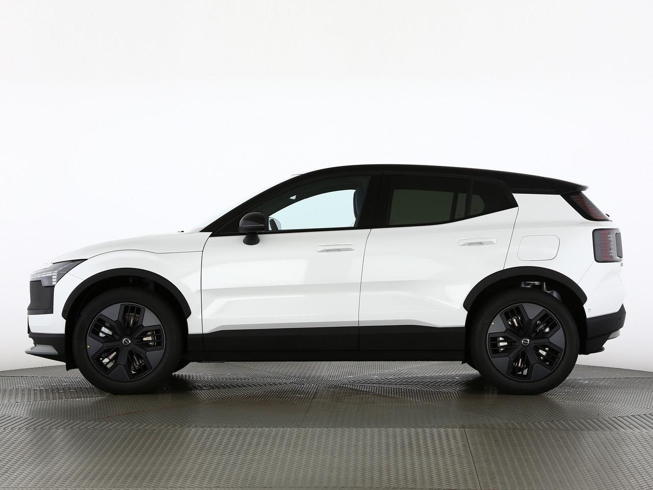 VOLVO EX30 CC P8 Ultra AWD-image-2