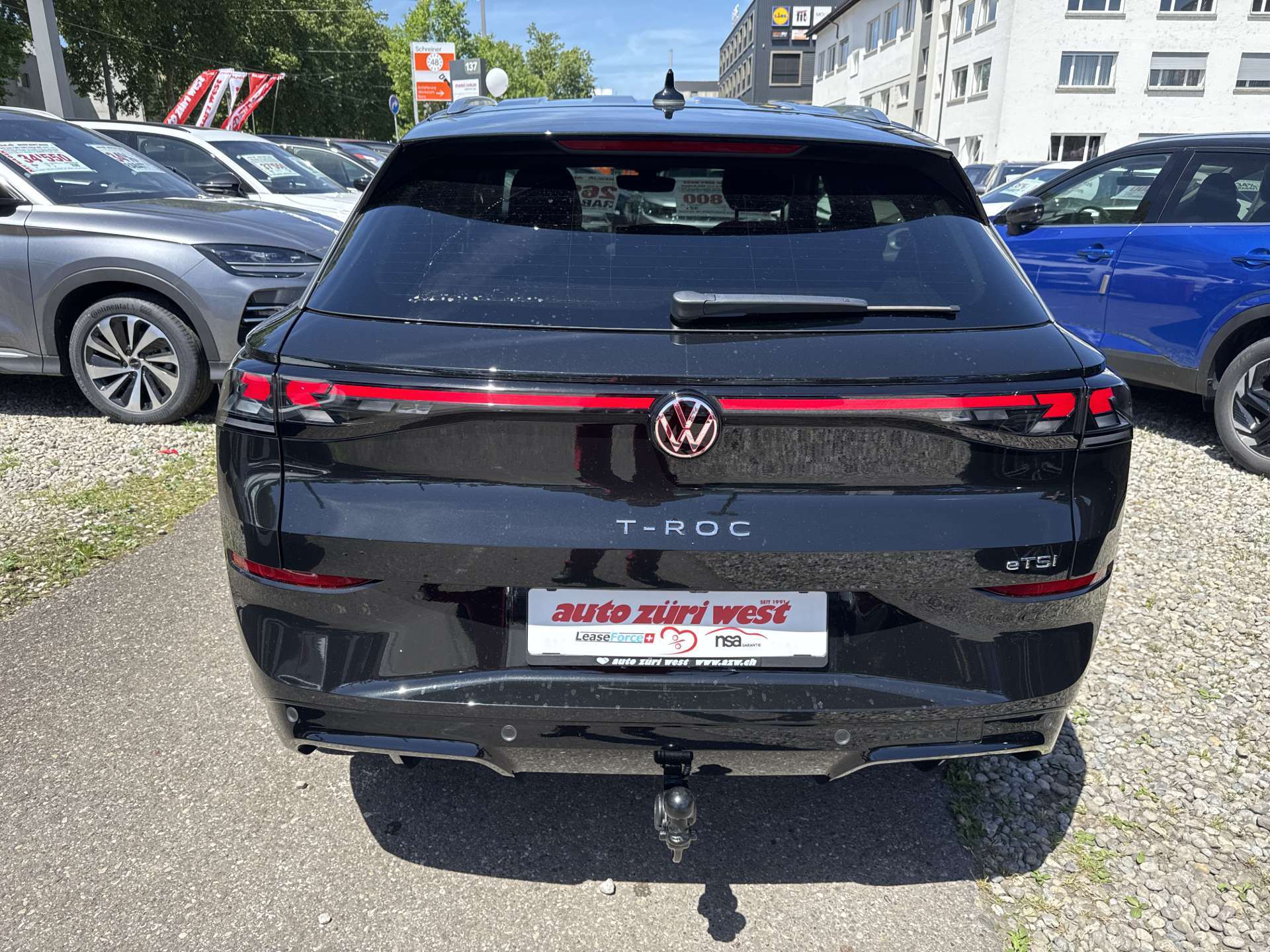 VW T-Roc 1.5 eTSi mHEV R-Line DSG-Automat-image-14