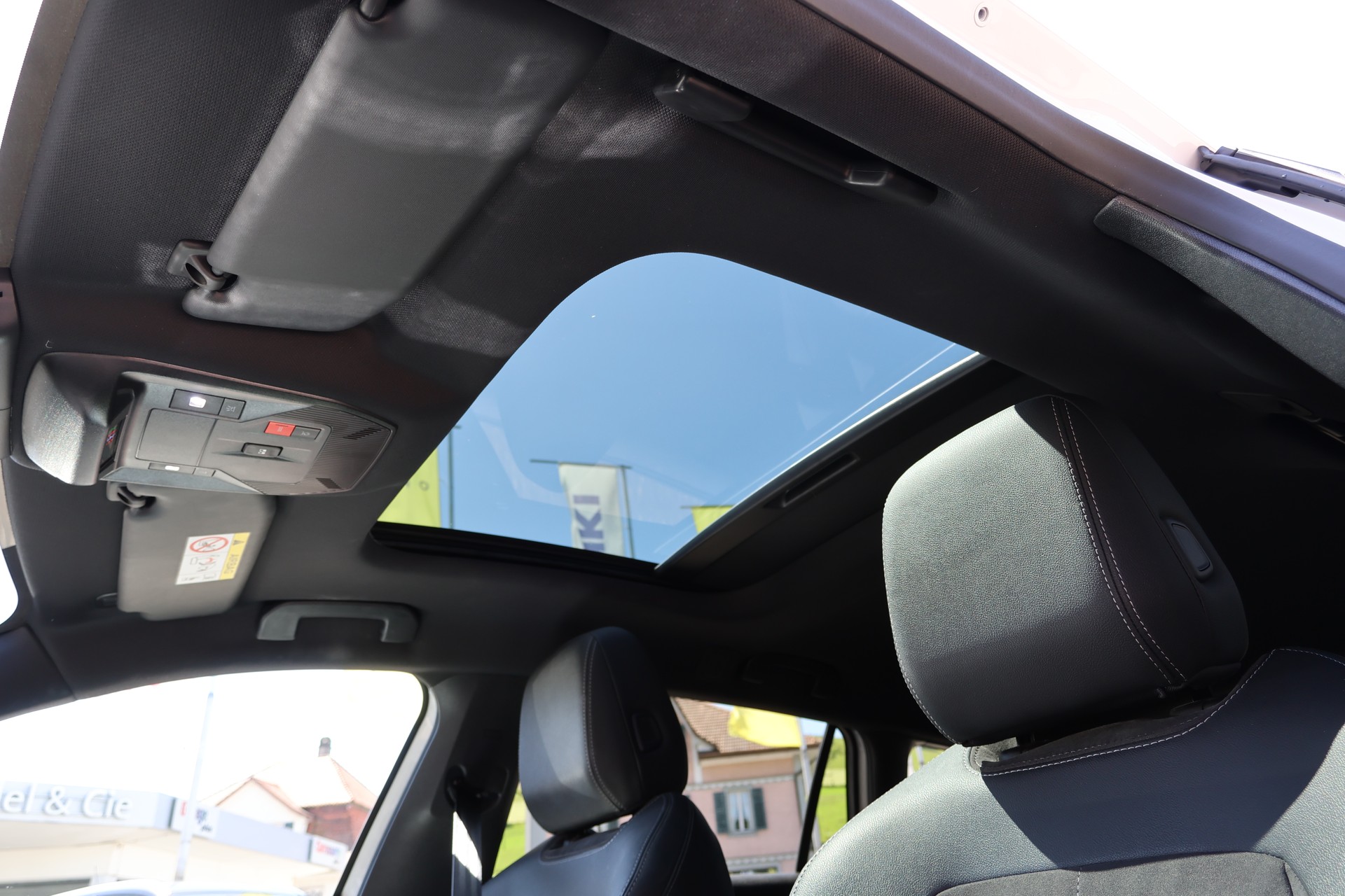 OPEL Astra Sports Tourer 1.6 PHEV Turbo Ultimate-image-11