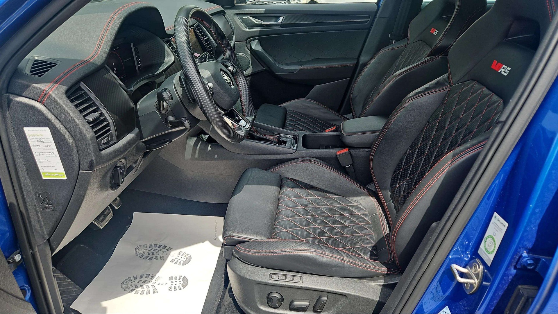 SKODA Kodiaq 2.0 TSI 4x4 RS 245PS mit AHK & Standheizung + Panoramadach-image-10