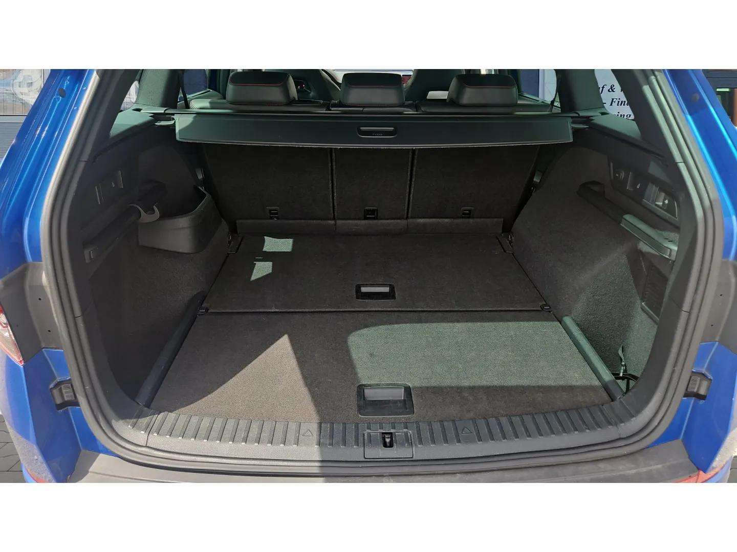 SKODA Kodiaq 2.0 TSI 4x4 RS 245PS mit AHK & Standheizung + Panoramadach-image-12