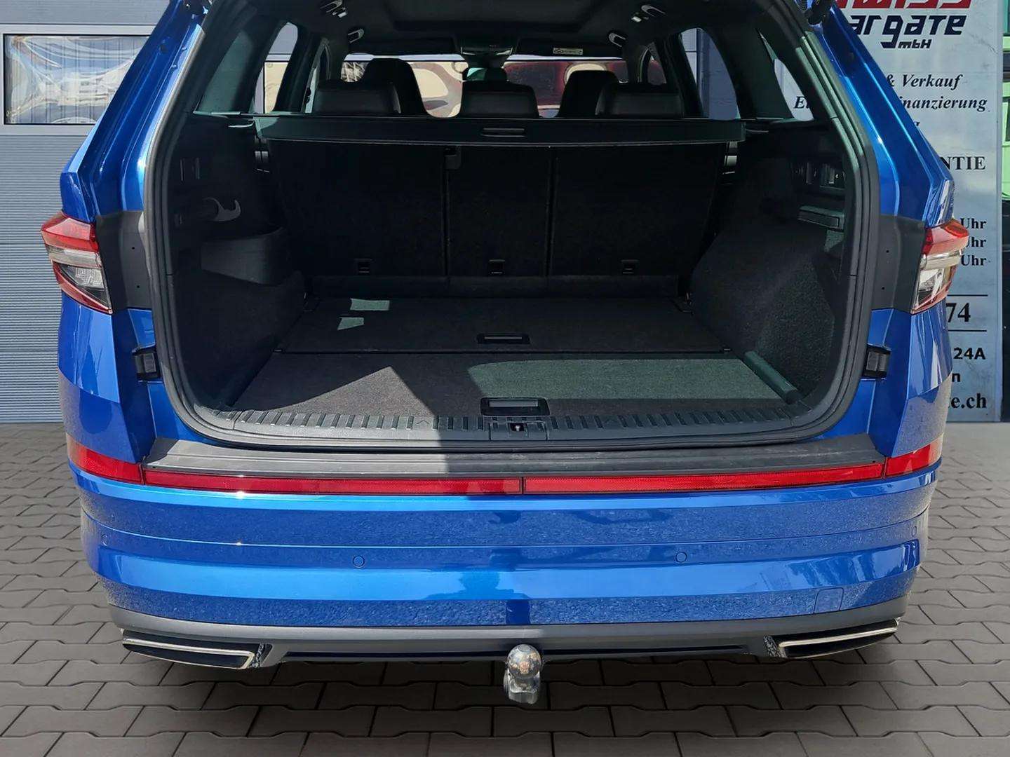 SKODA Kodiaq 2.0 TSI 4x4 RS 245PS mit AHK & Standheizung + Panoramadach-image-13