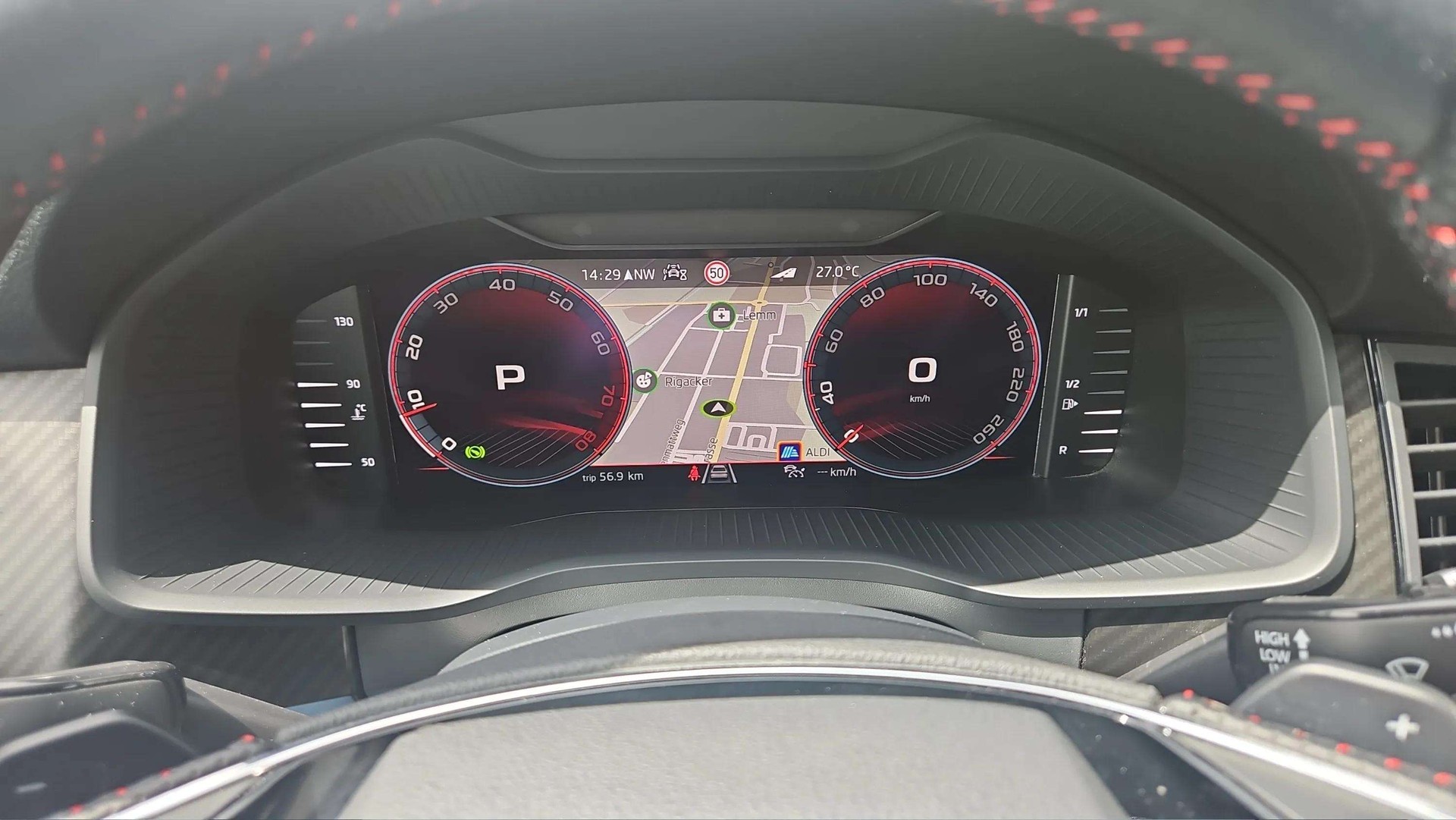 SKODA Kodiaq 2.0 TSI 4x4 RS 245PS mit AHK & Standheizung + Panoramadach-image-16