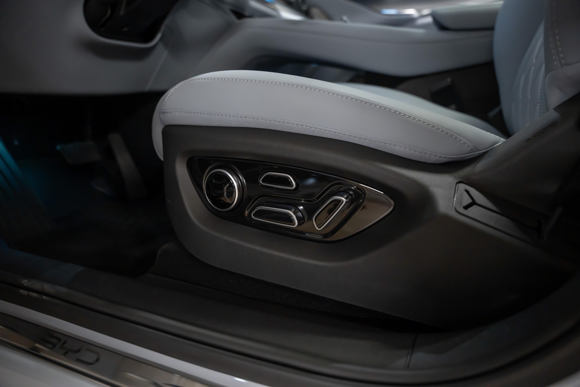 BYD Sealion 7 Excellence AWD-image-16