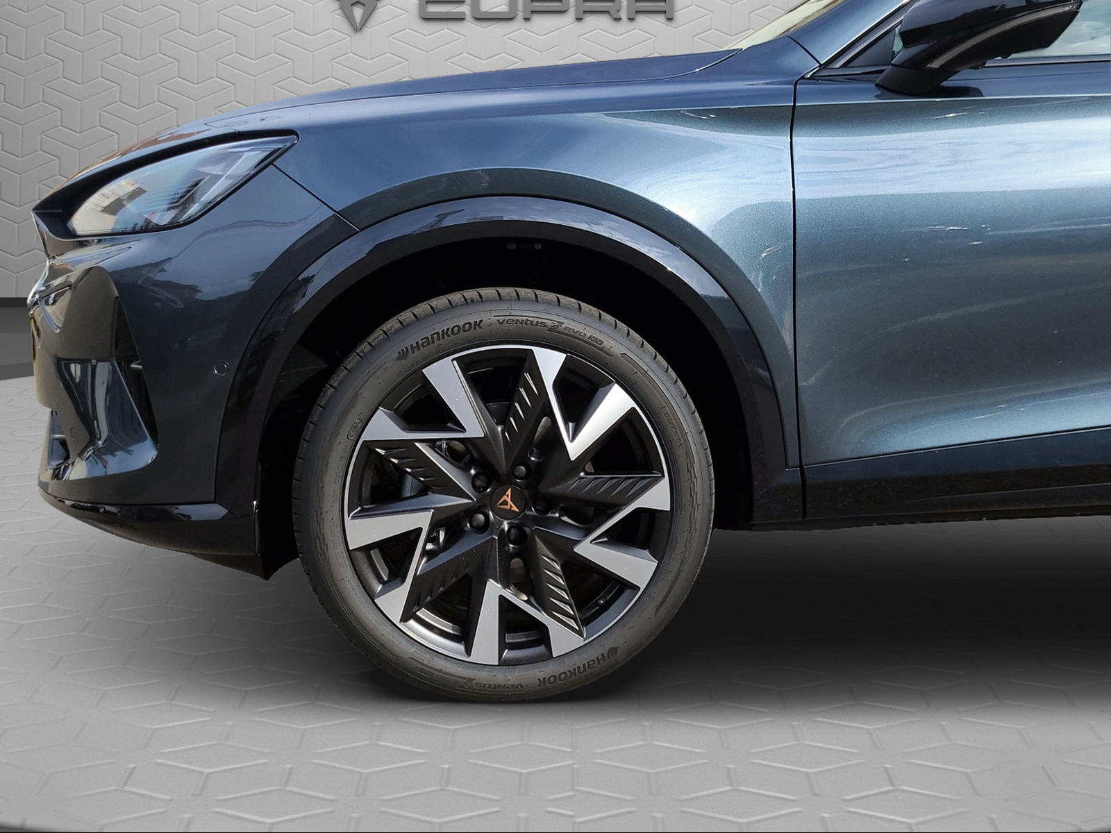 CUPRA Formentor 1.5 TSI DSG-image-5