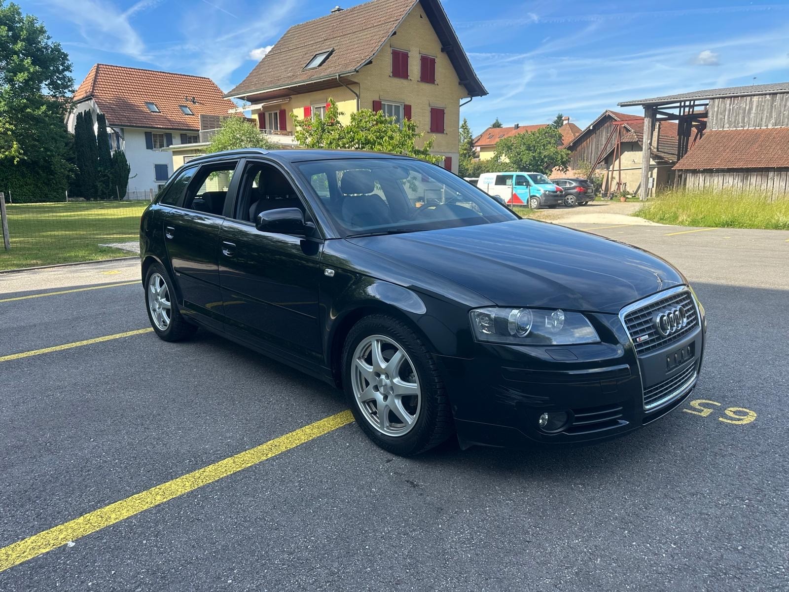 AUDI A3 Sportback 1.8 Turbo FSI Attraction-image-0