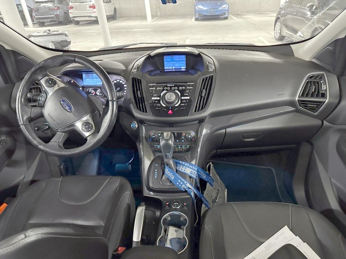 FORD Kuga 2.0 TDCi Titanium 4WD PowerShift-image-5