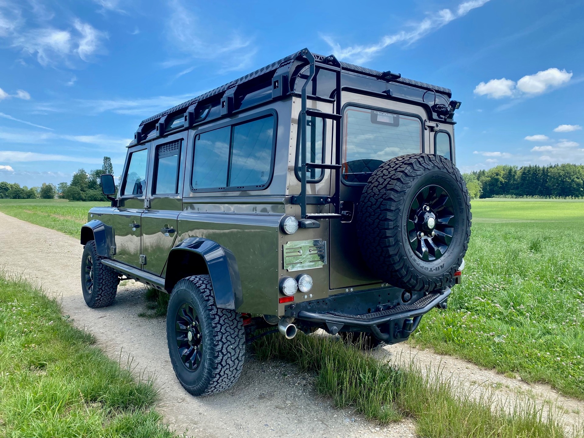 LAND ROVER Td4 Sonderserie Rough II-image-2