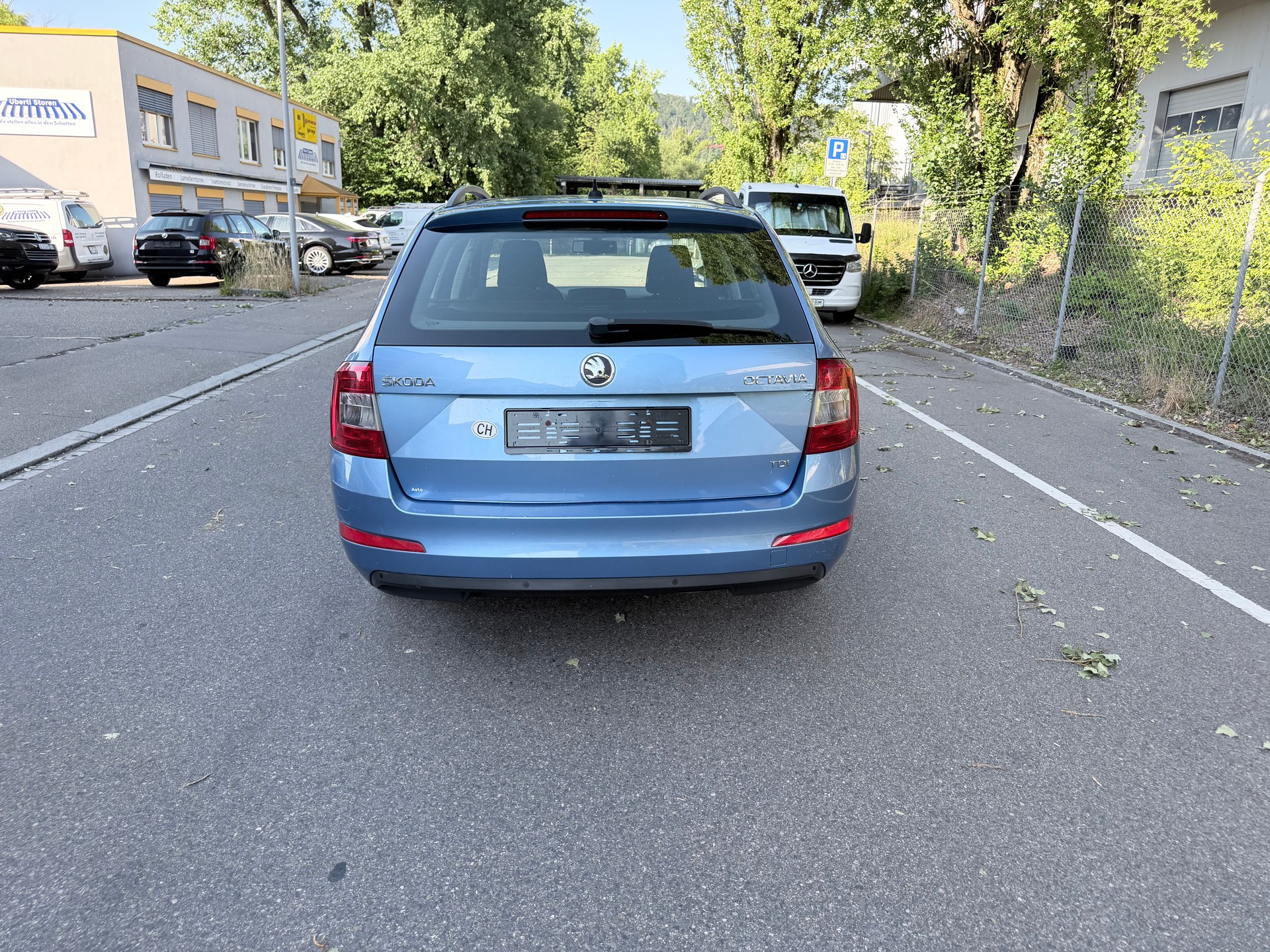 SKODA Octavia Combi 1.6 TDI Elegance DSG-image-4