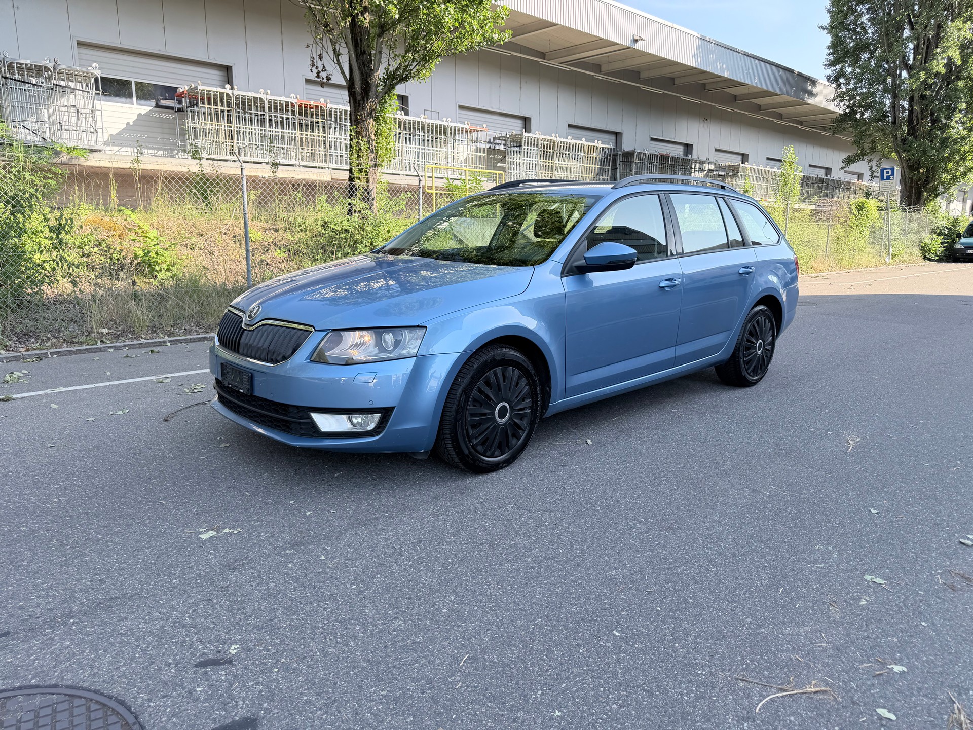 SKODA Octavia Combi 1.6 TDI Elegance DSG-image-0