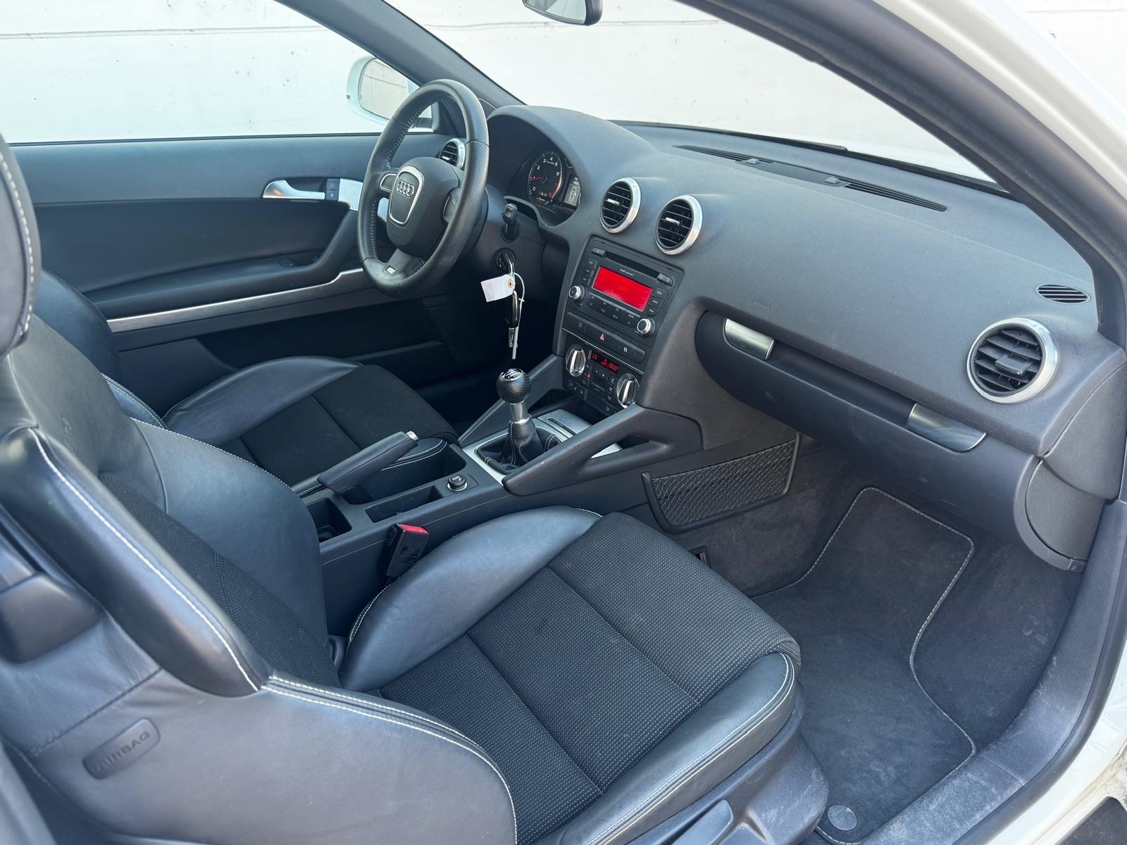 AUDI A3 2.0 TFSI Ambition-image-12