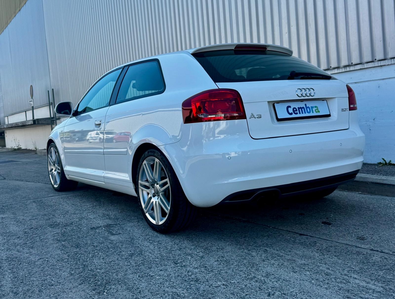 AUDI A3 2.0 TFSI Ambition-image-5