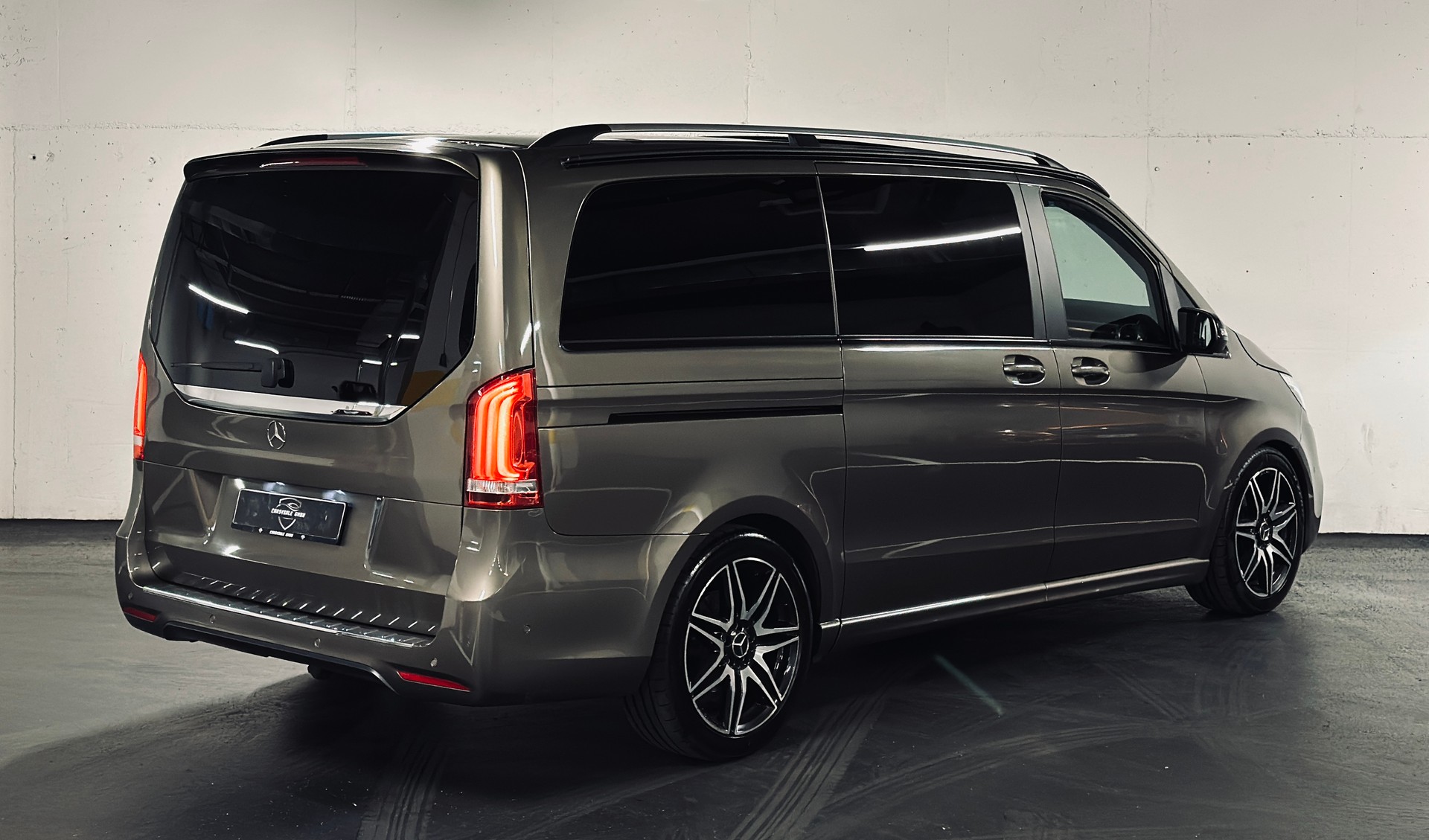 MERCEDES-BENZ V 250 d Exclusive AMG LINE 4Matic lang Version-image-2