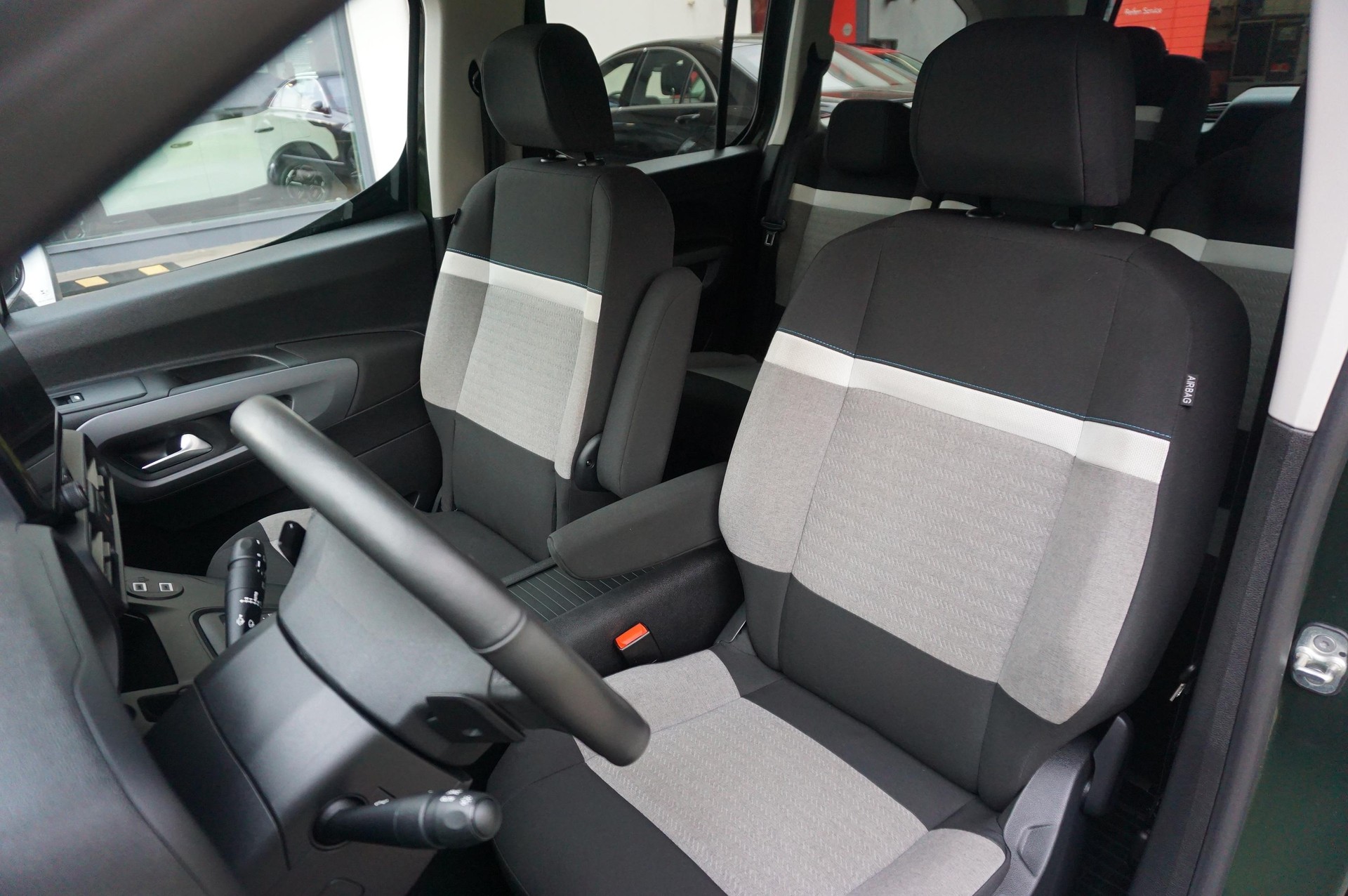 CITROEN Berlingo XL 1.5 BlueHDi 130 Max-image-8