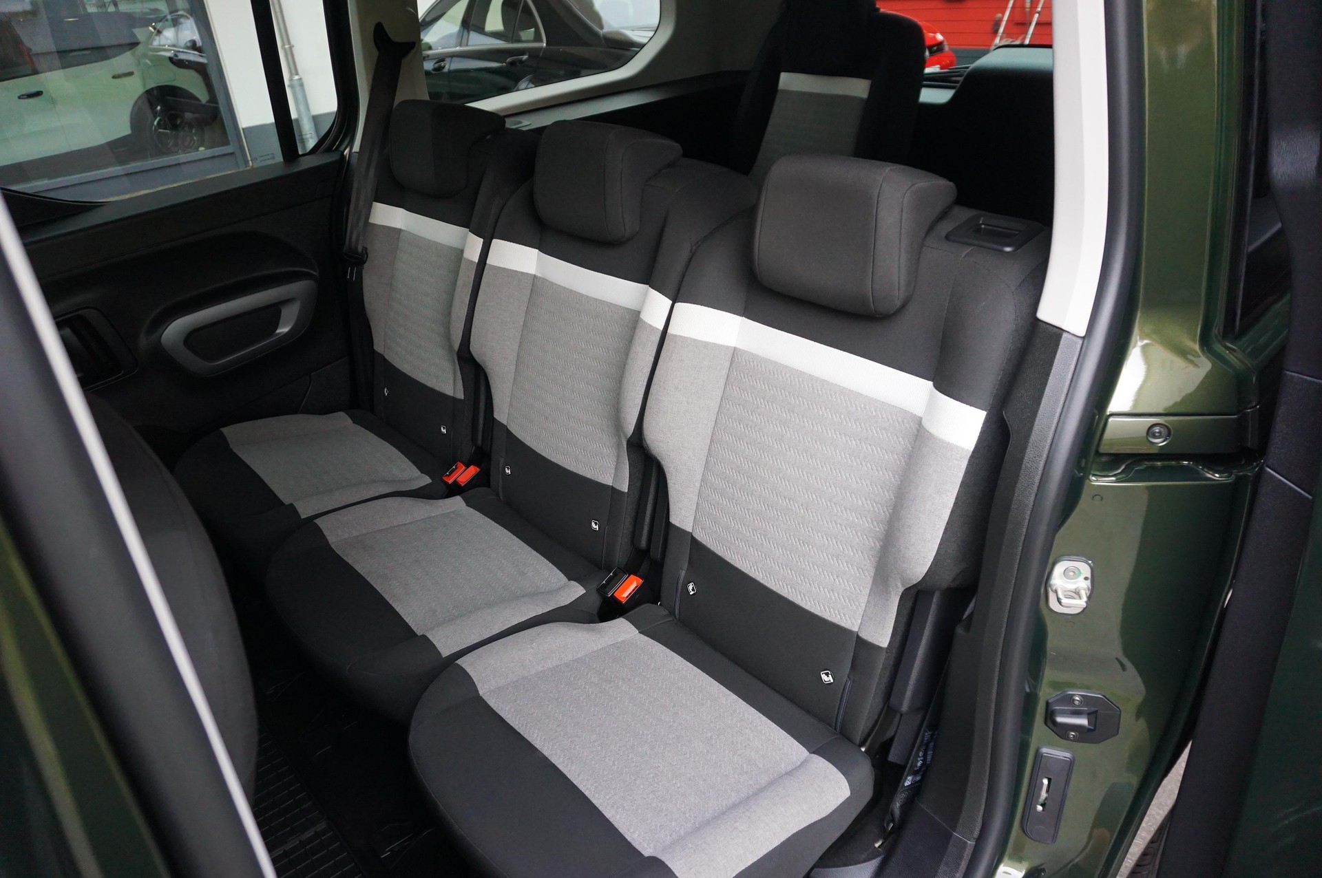 CITROEN Berlingo XL 1.5 BlueHDi 130 Max-image-6