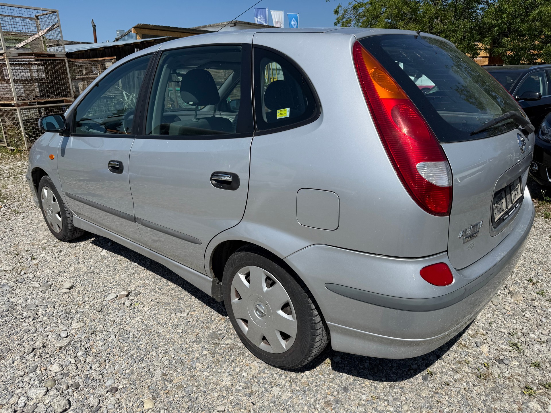 NISSAN Almera Tino 1.8 16V tekna-image-3