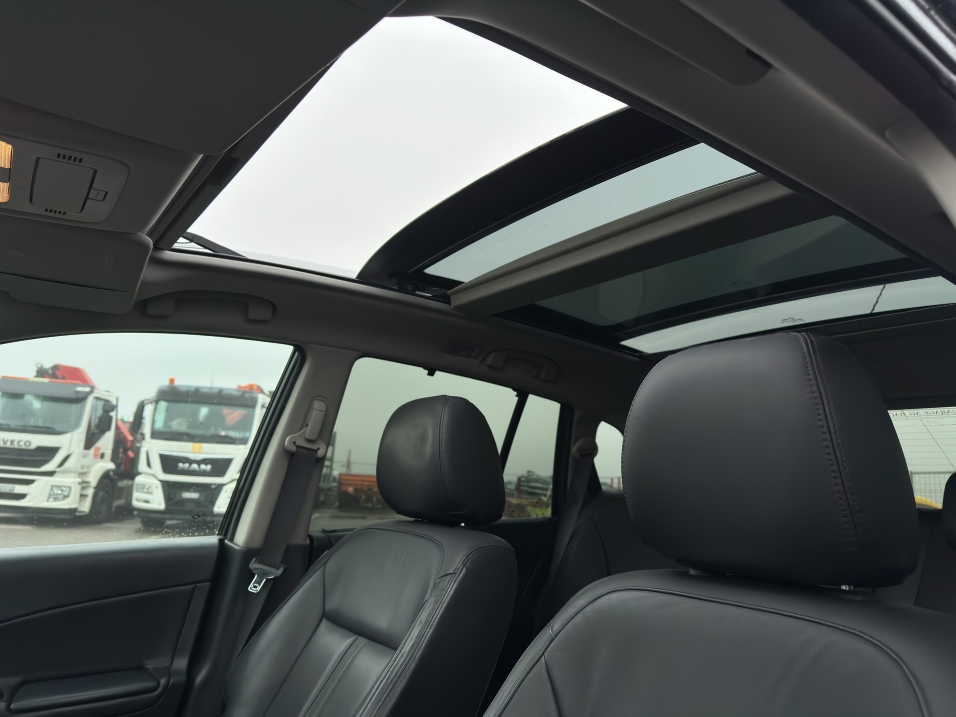 RENAULT Koleos 2.0 dCi Dynamique 4x4 Automatic-image-9