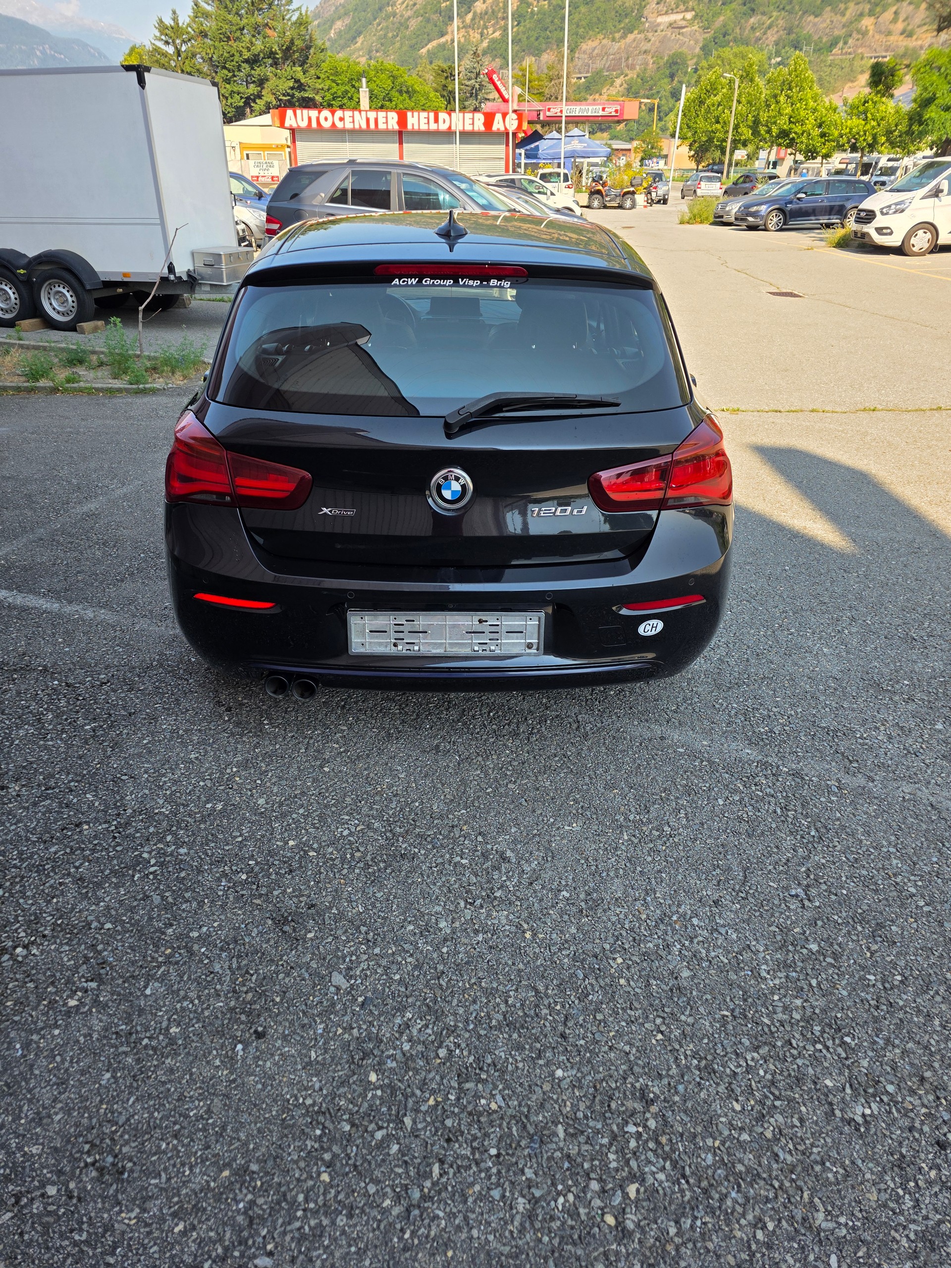 BMW 120d xDrive Edition M Sport Steptronic-image-7