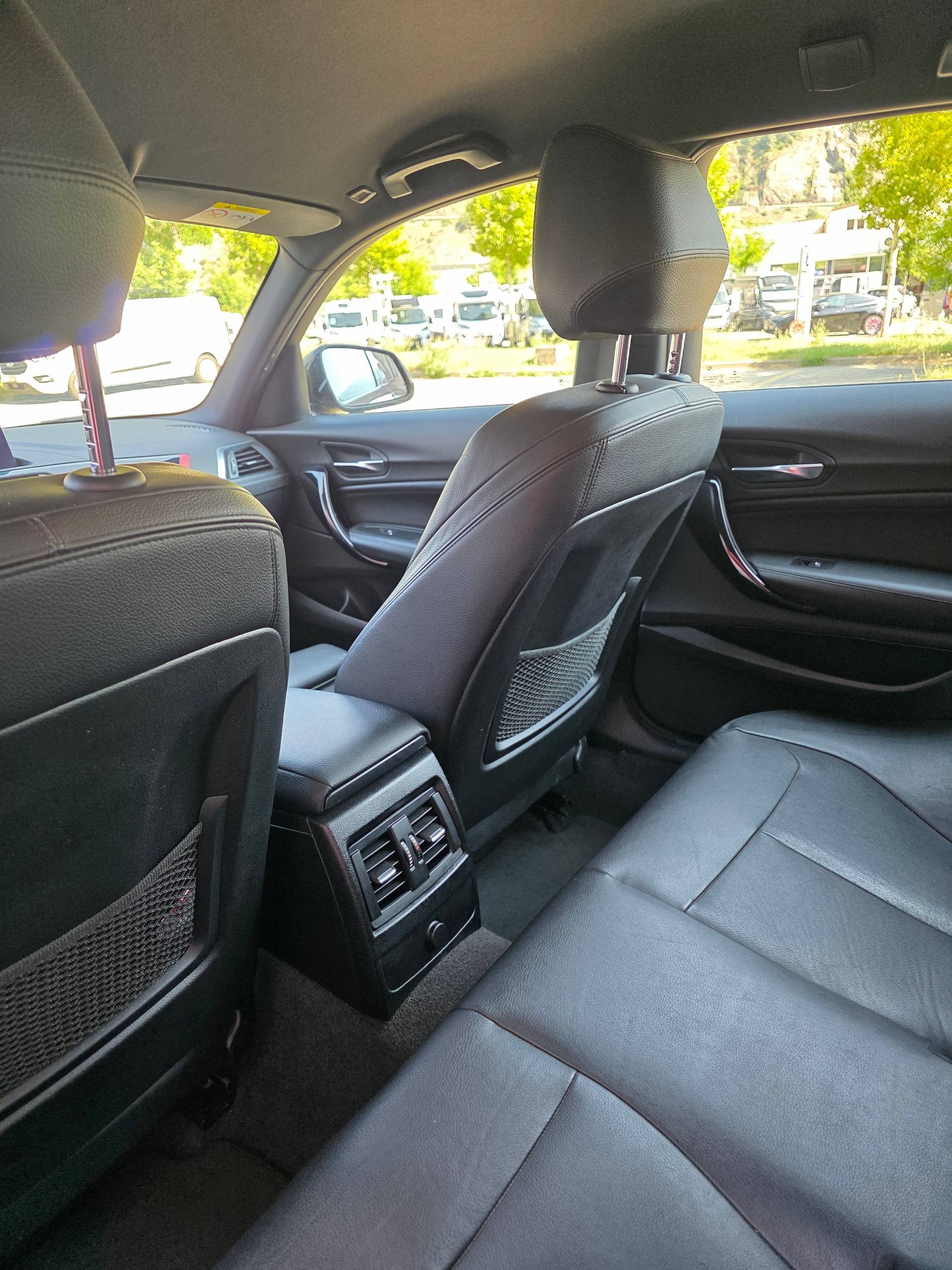 BMW 120d xDrive Edition M Sport Steptronic-image-12