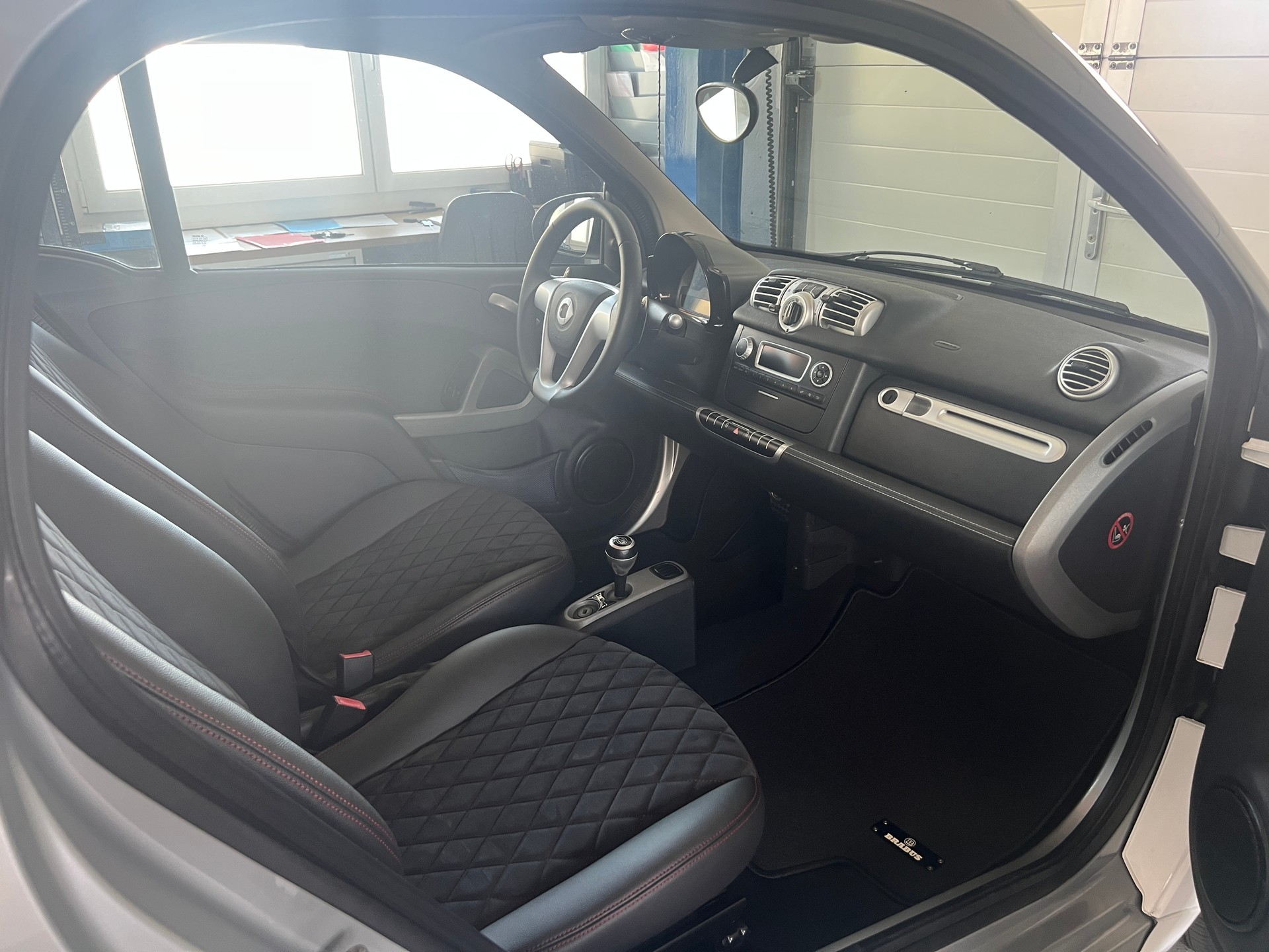 SMART fortwo Brabus softouch-image-6