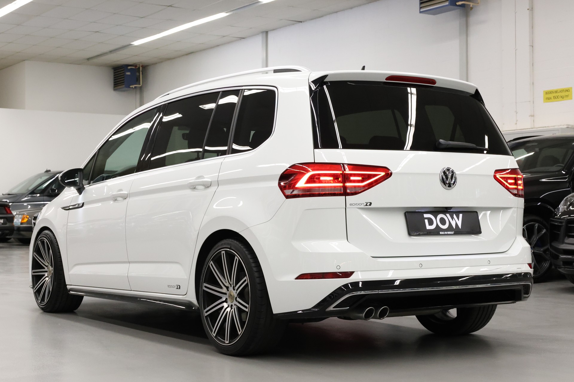 VW Touran 2.0 TDI R-Line SCR Highline DSG-image-6