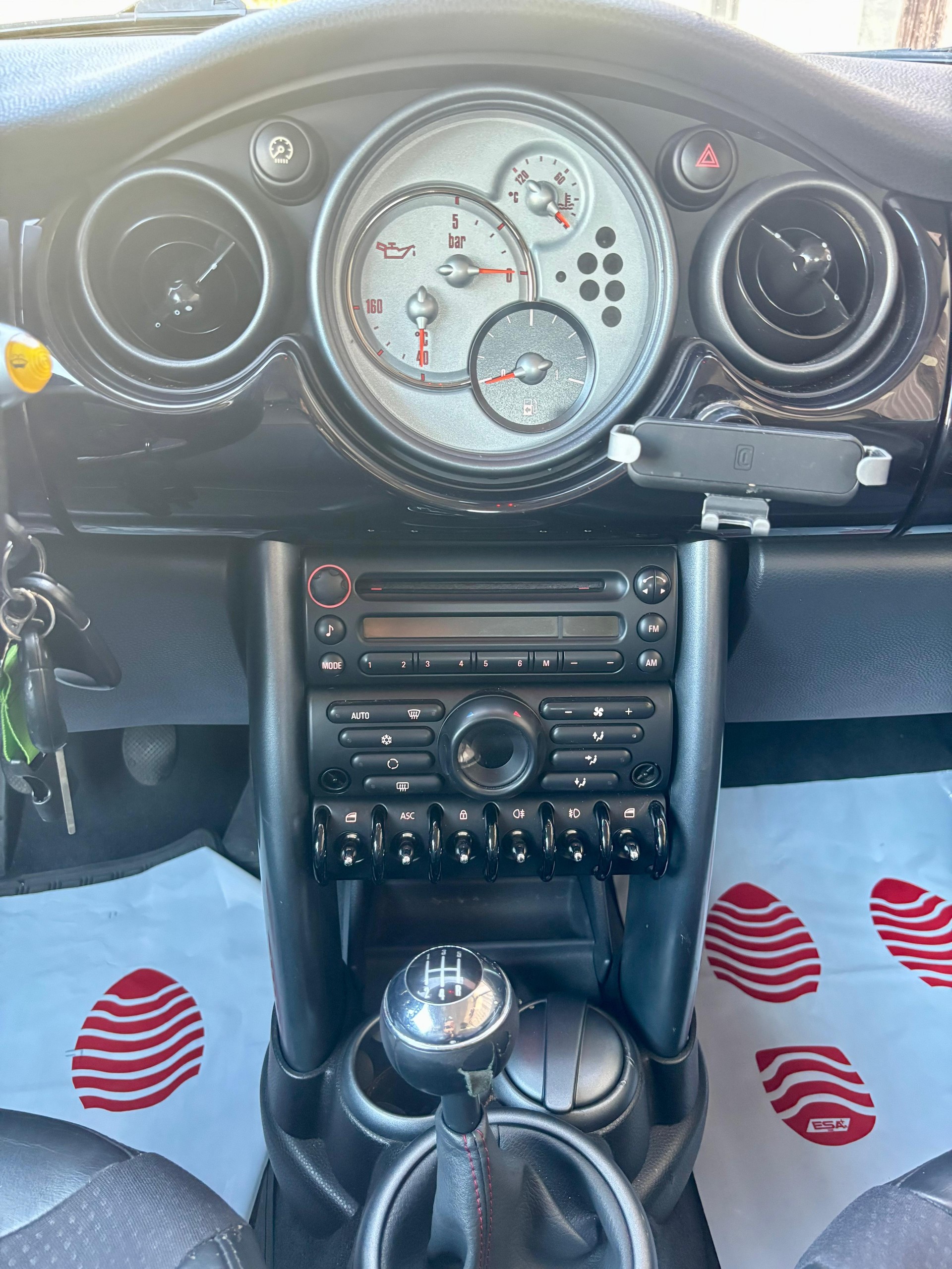 MINI Cooper-image-10