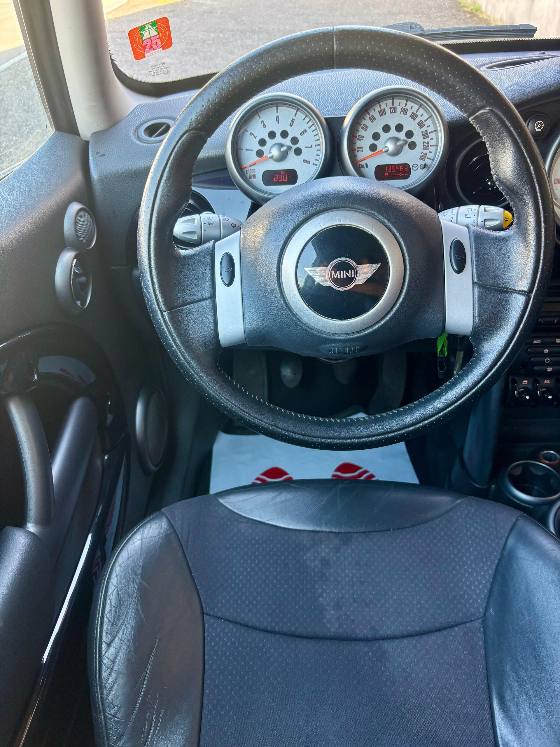 MINI Cooper-image-8