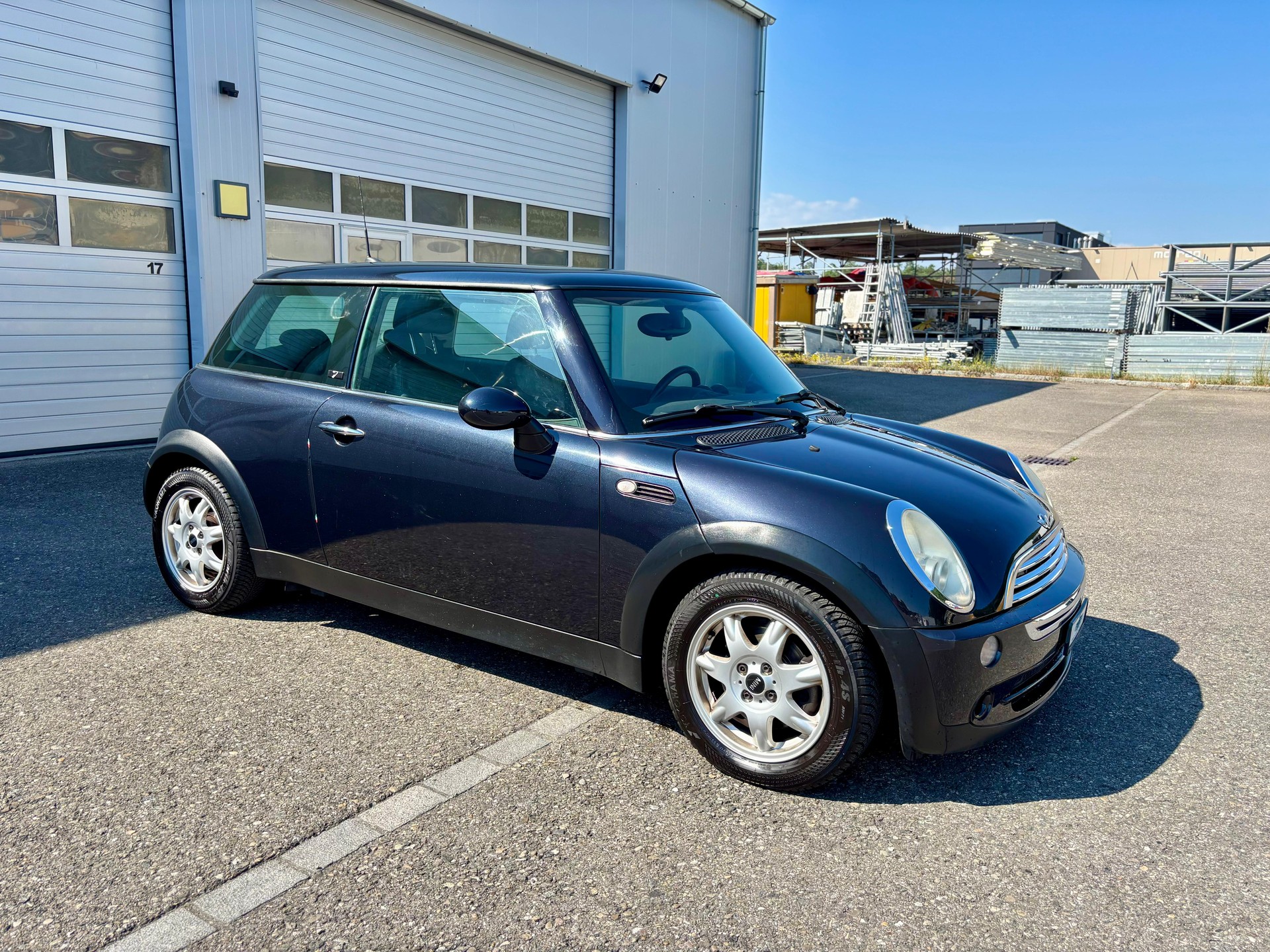MINI Cooper-image-1