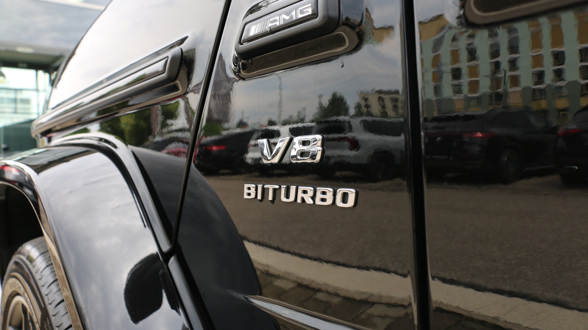 MERCEDES-BENZ G 63 AMG-image-23