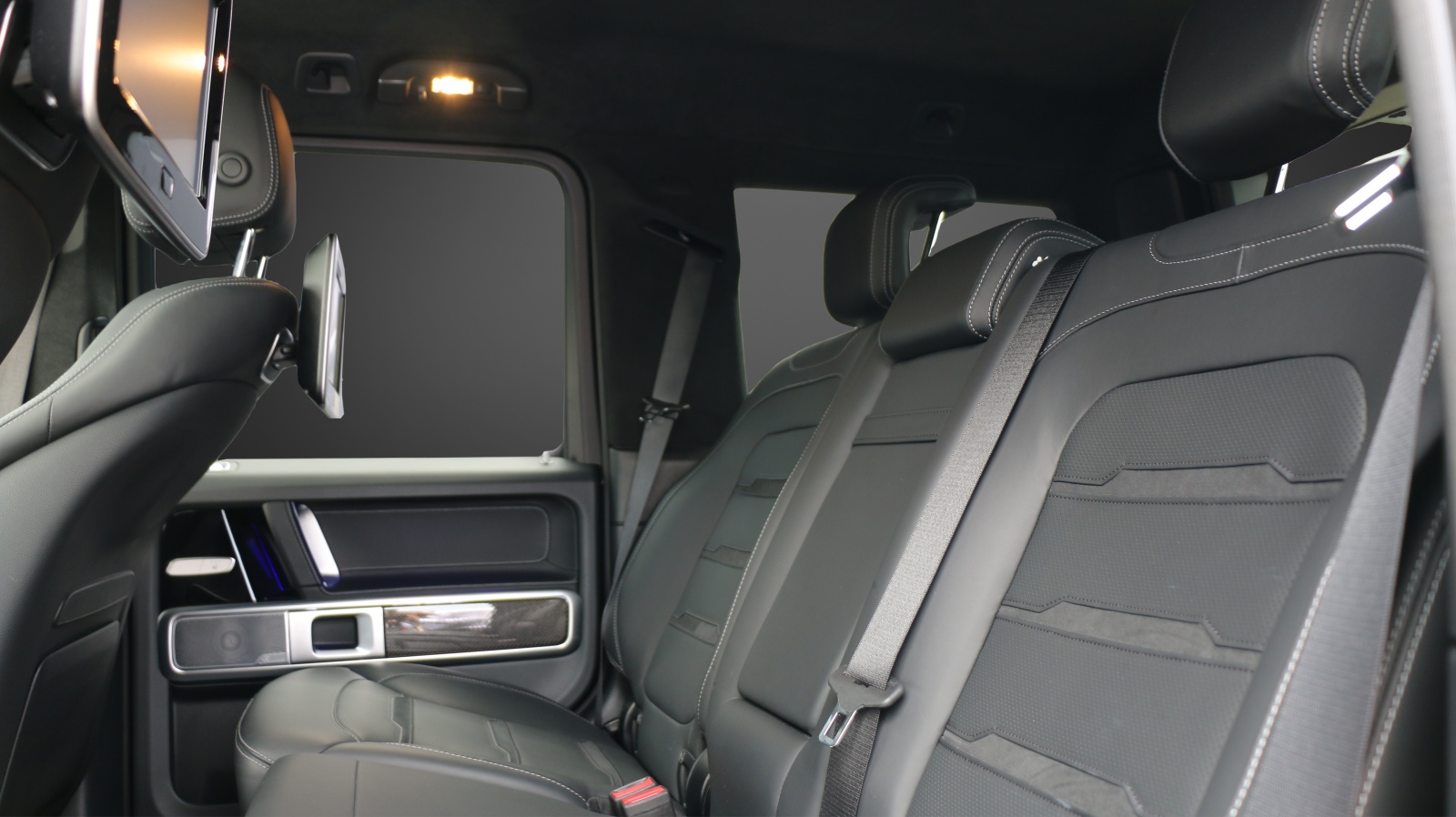 MERCEDES-BENZ G 63 AMG-image-10