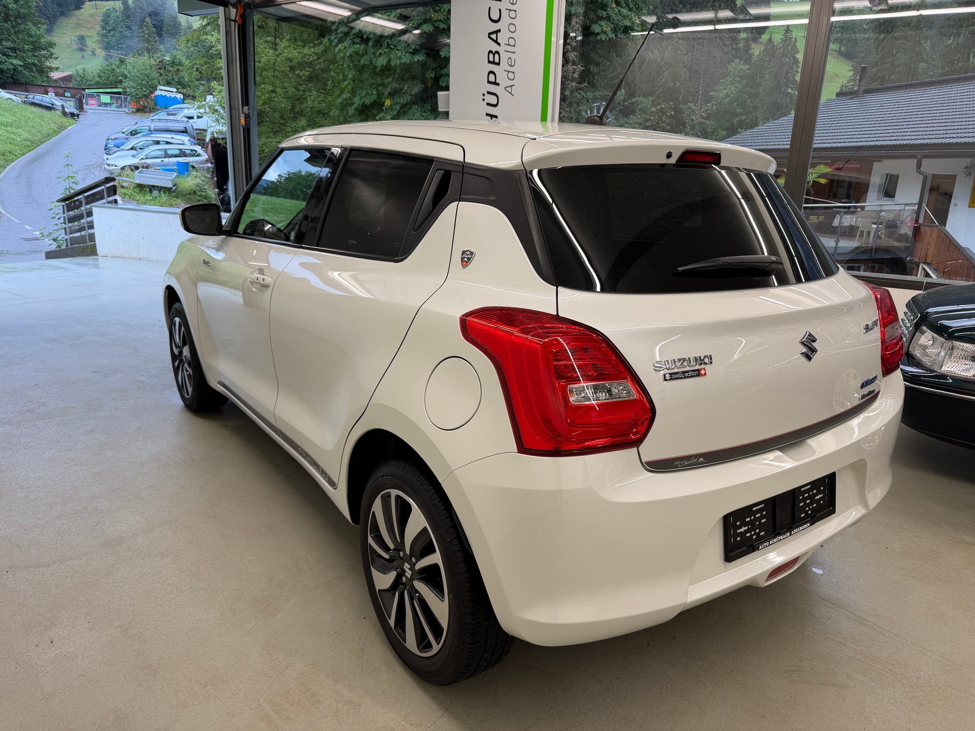 SUZUKI Swift 1.2i 16V Piz Sulai Hybrid Allgrip 4x4-image-5